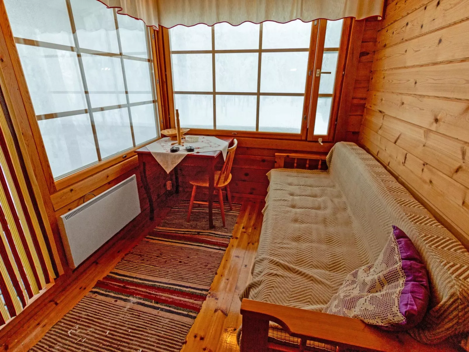 Pohjaslahdentie 17 a-Binnen