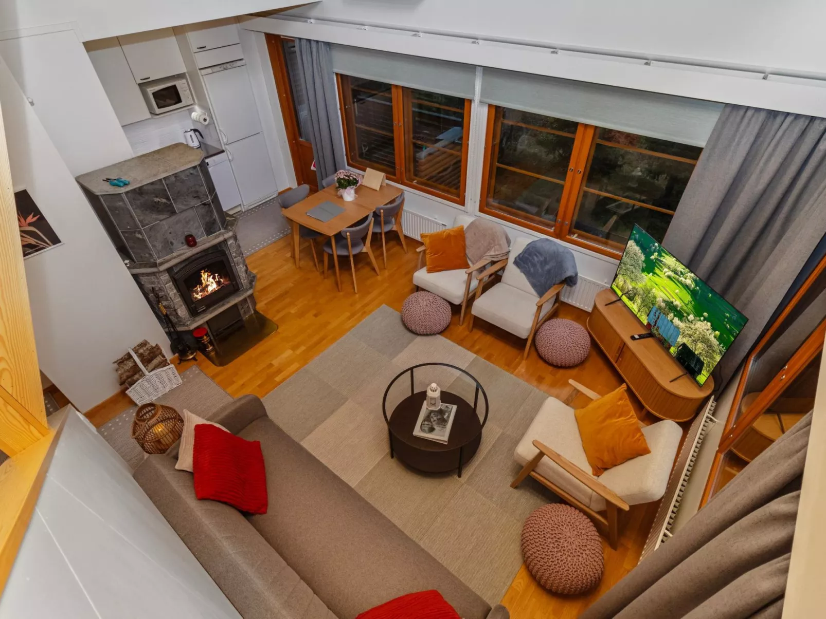 Karhunvartijanmaja d4-Binnen