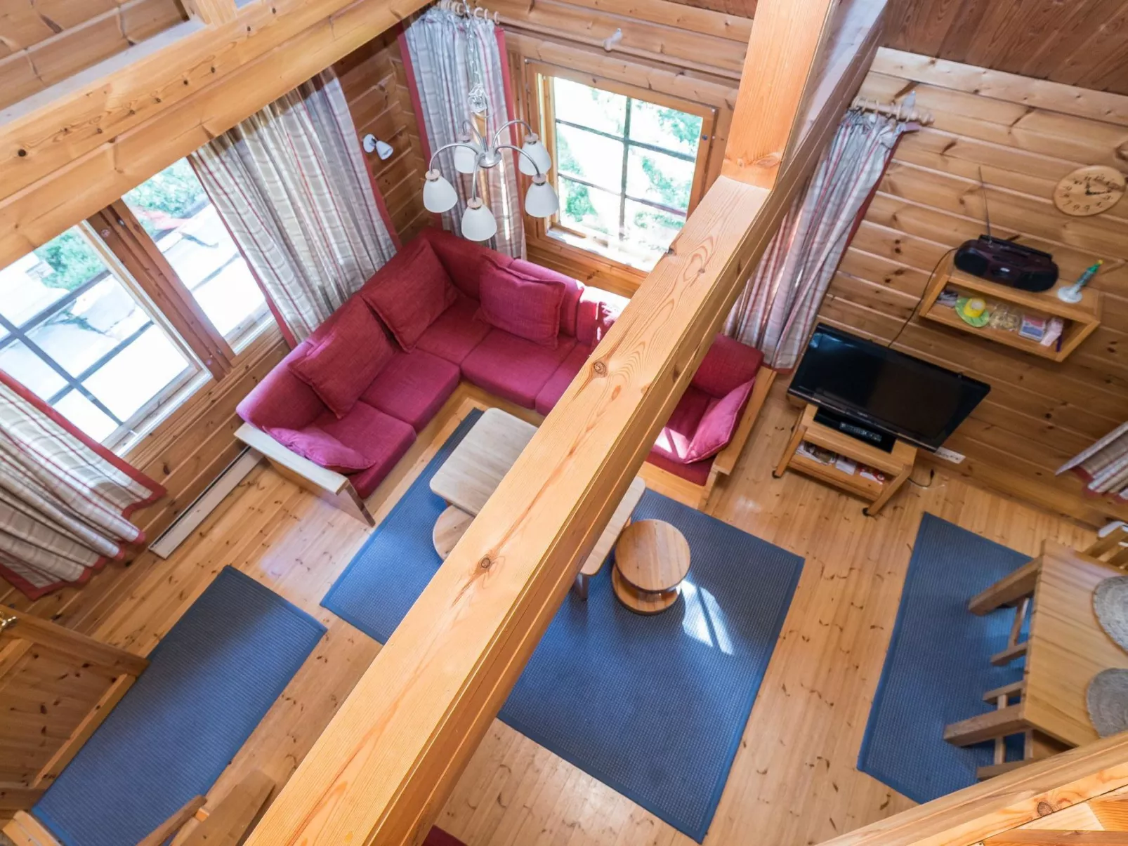 Uolevintie 39a-Binnen