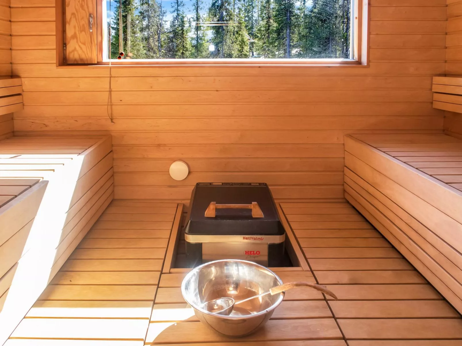 Villa rukaherttua-Binnen