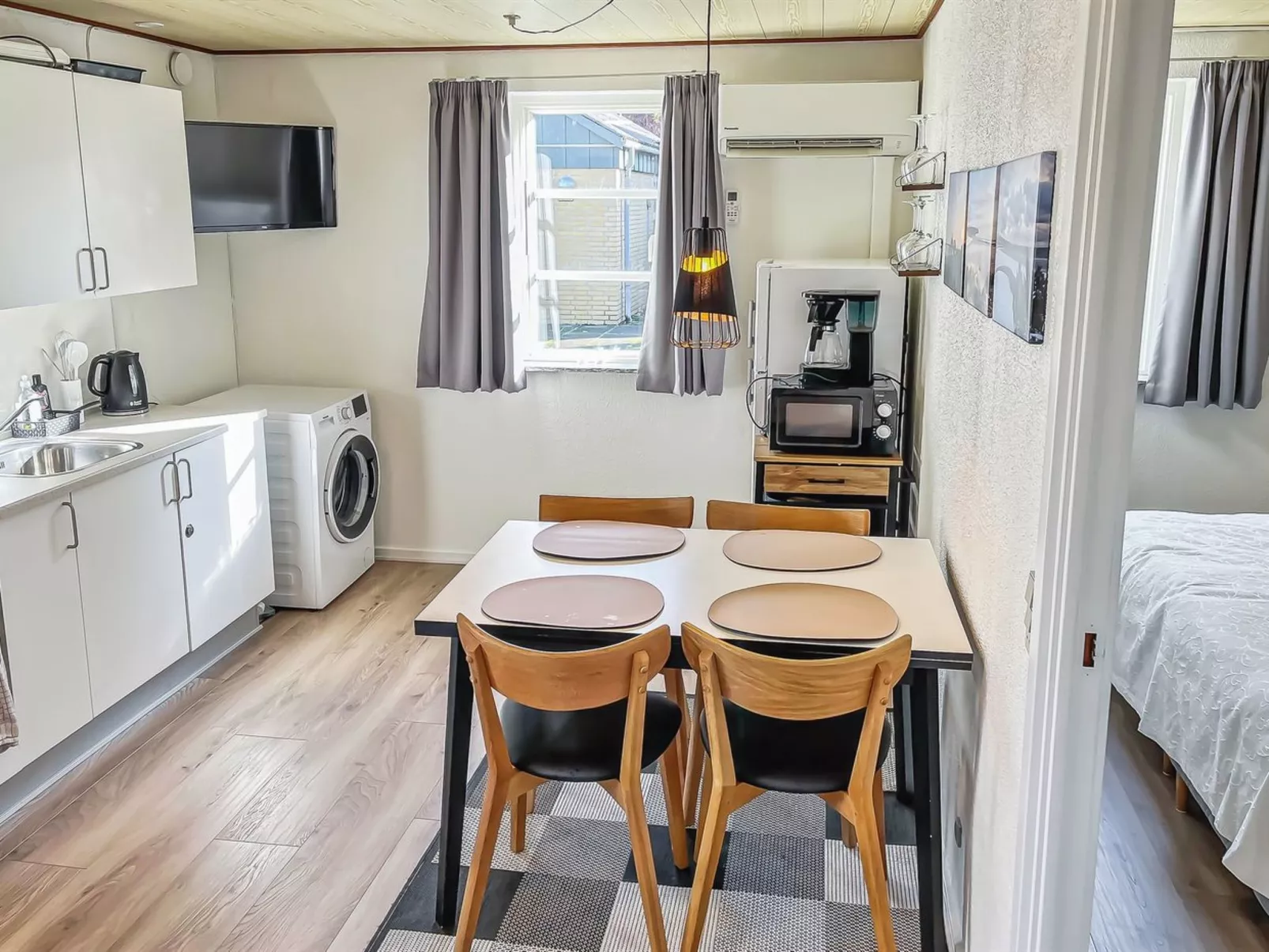 "Felicia" - 200m from the sea-Binnen