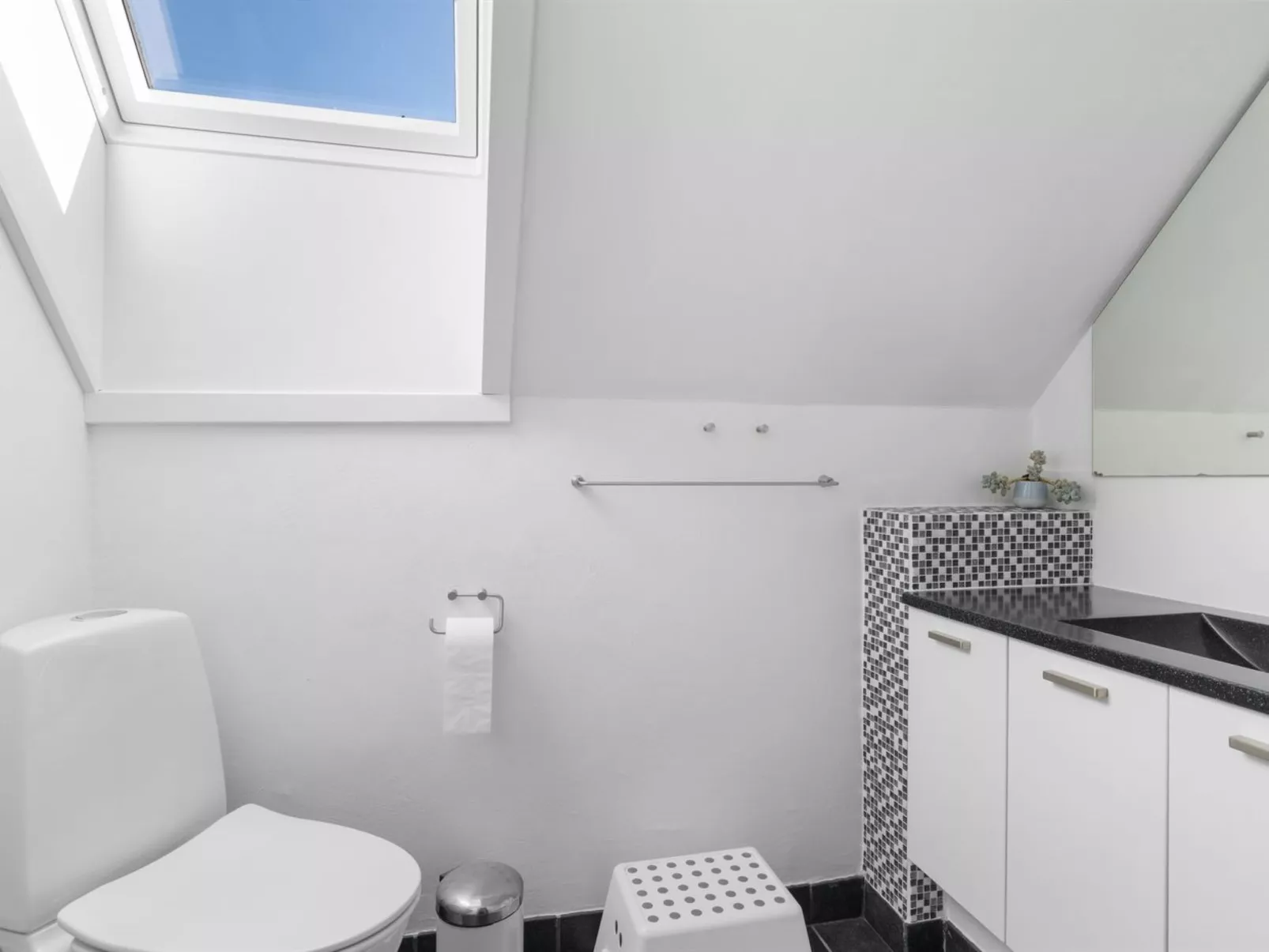 "Begitte" - 200m from the sea-Binnen