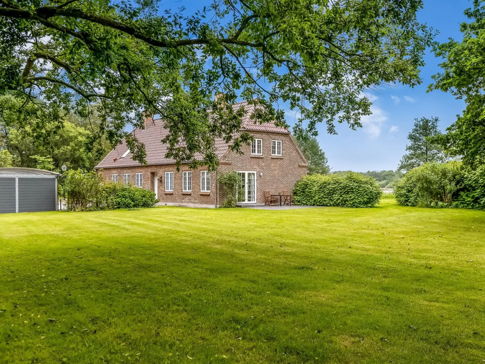 &quot;Constance&quot; - 23km from the sea-Buiten