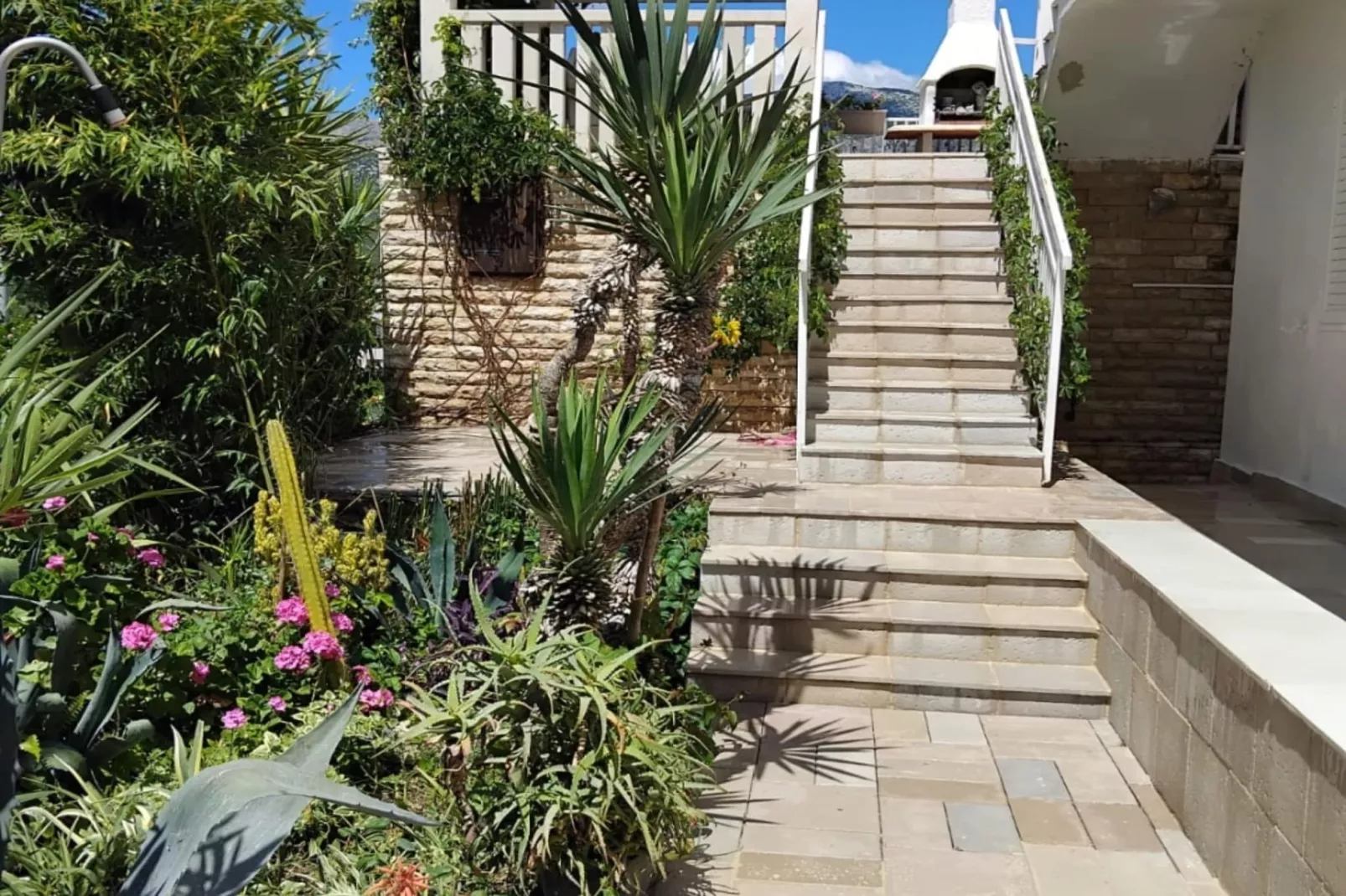 Villa Marija - Five Bedroom Villa with Terrace and Swimming Pool-Buitenlucht