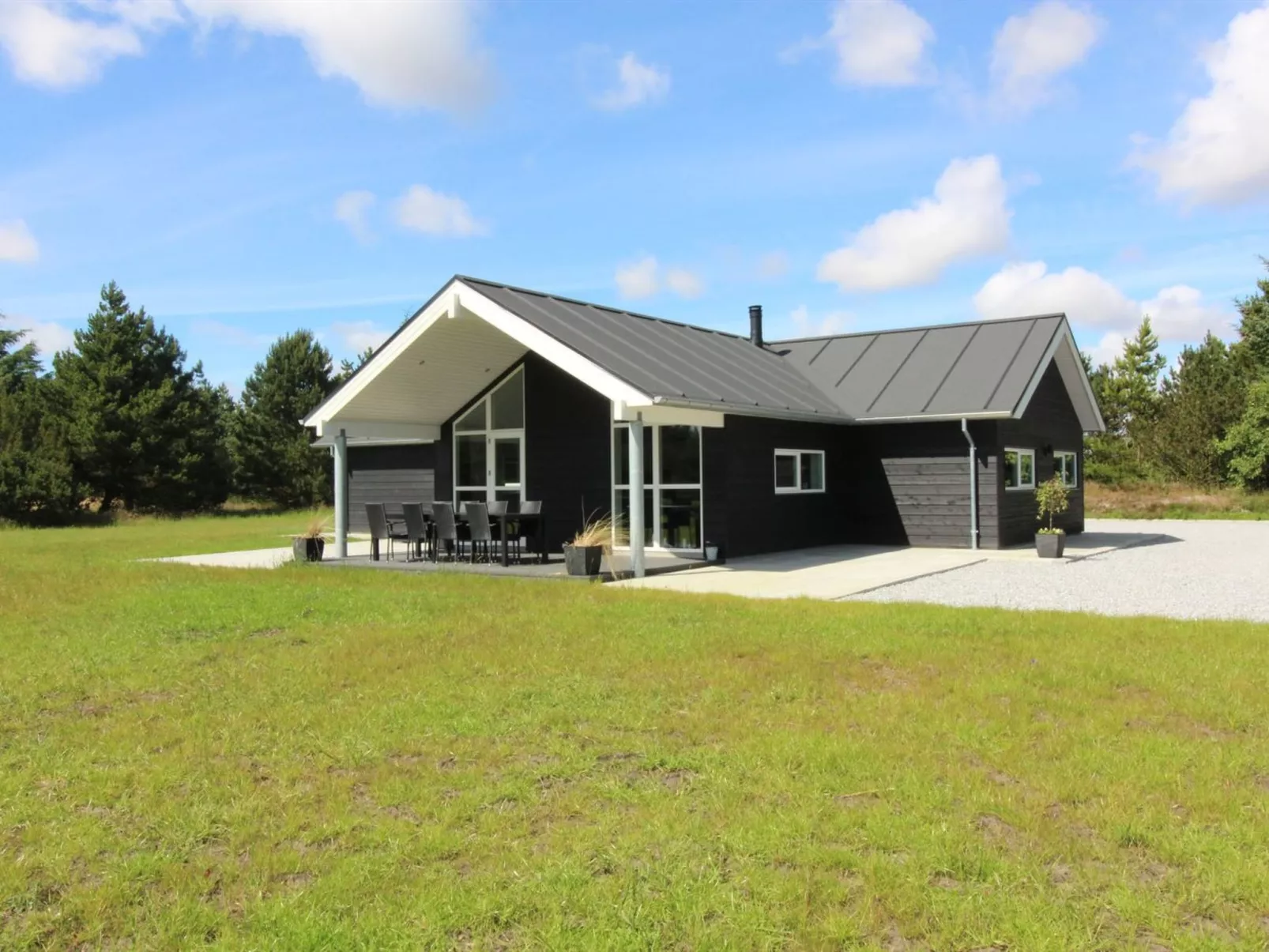 "Hwithoveth" - 1.4km from the sea-Buiten