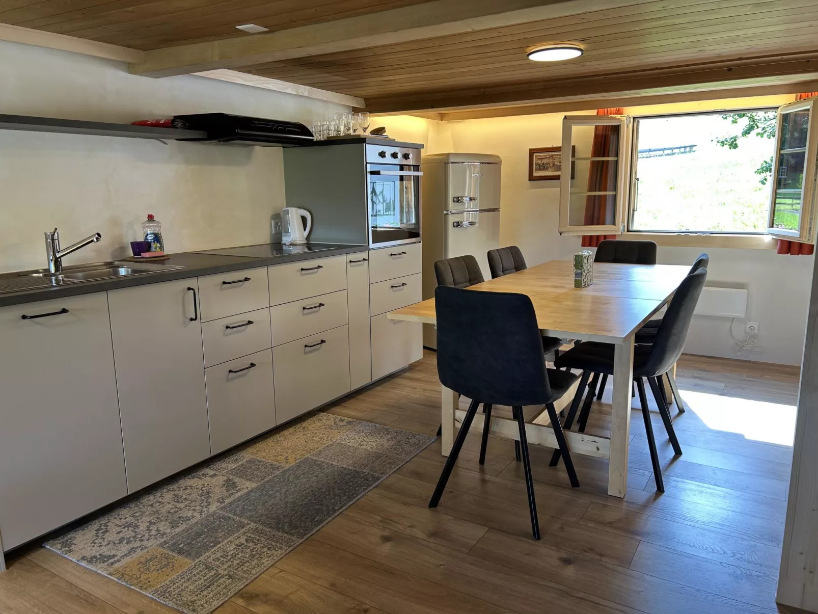 Alpenchalet Haldeli-Binnen