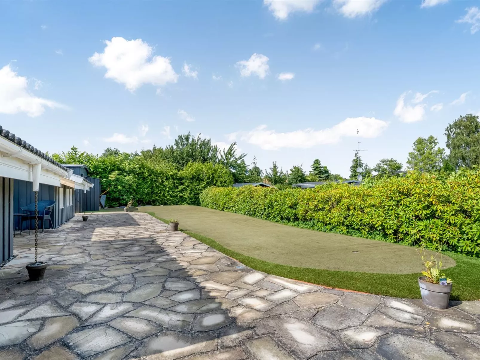 "Ellie" - 700m from the sea-Buiten