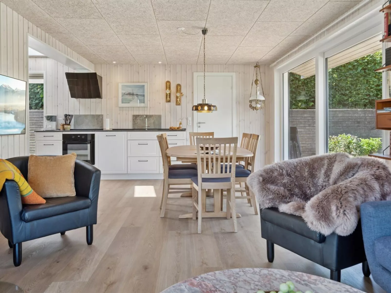 "Enrica" - 250m from the sea-Binnen