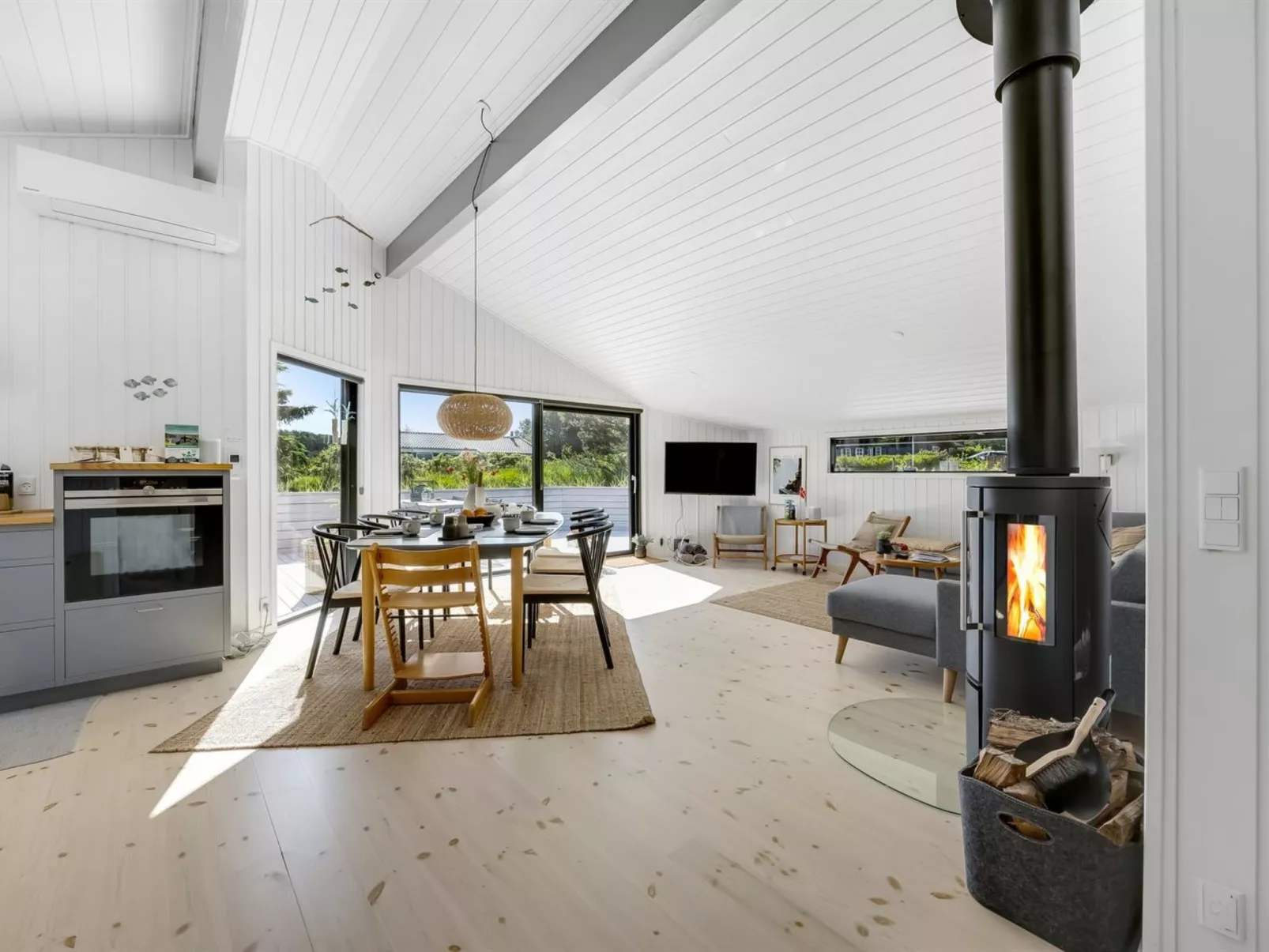 "Verner" - 990m from the sea-Binnen