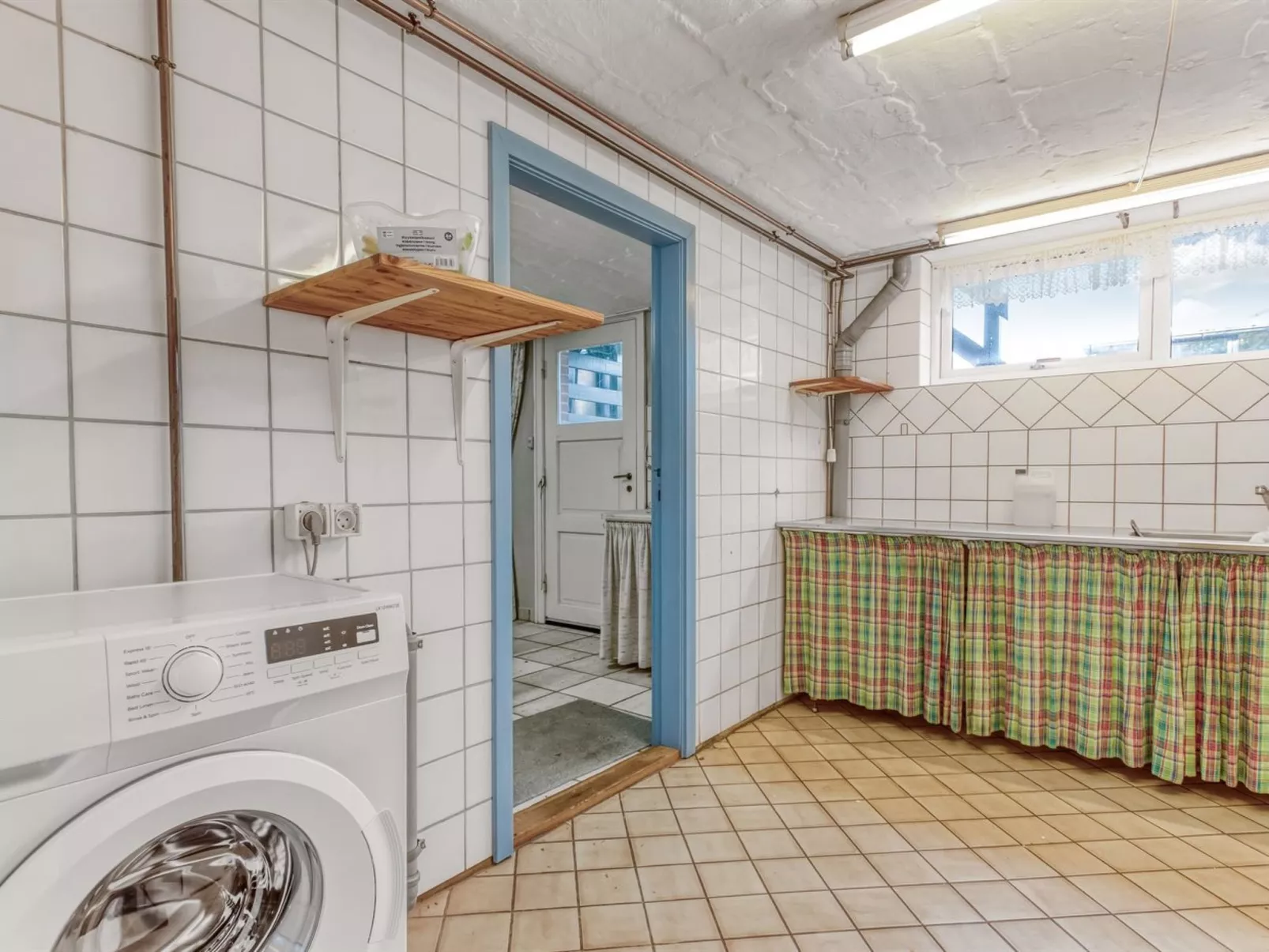 "Blaguna" - 900m from the sea-Binnen