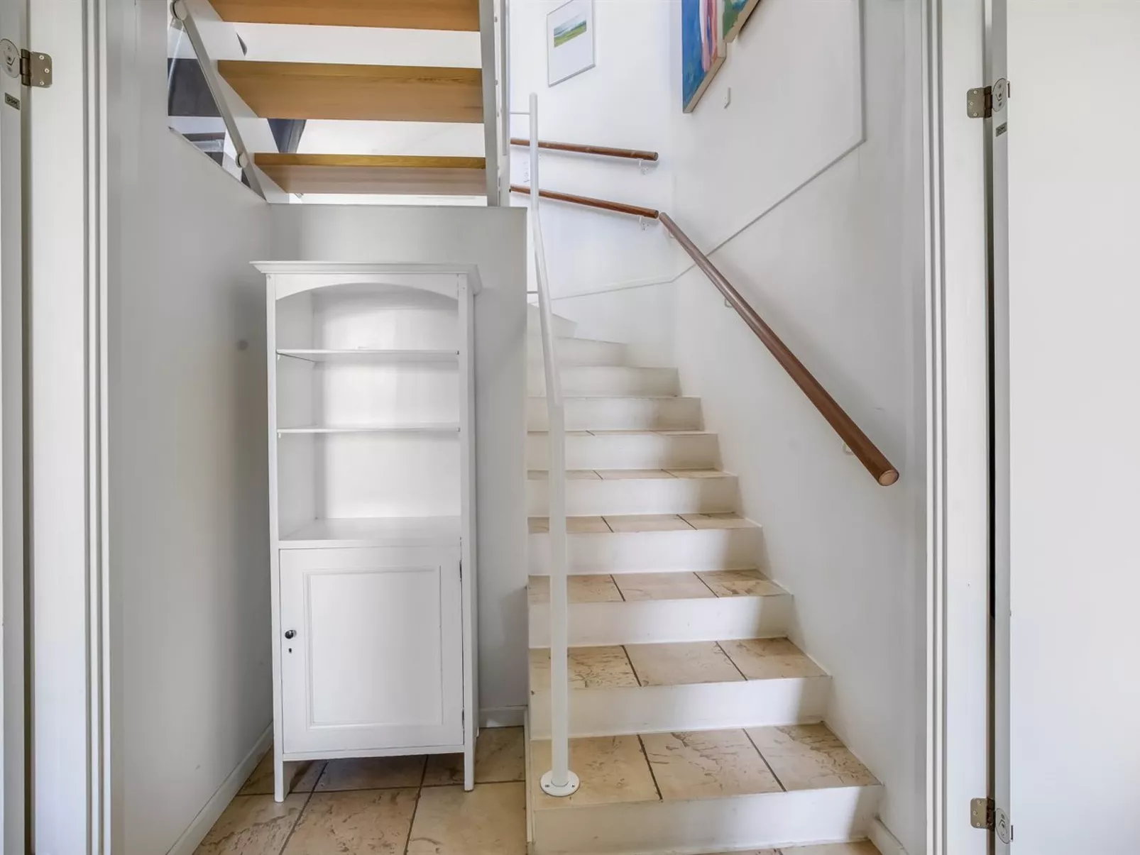 "Rouwen" - 120m from the sea-Binnen