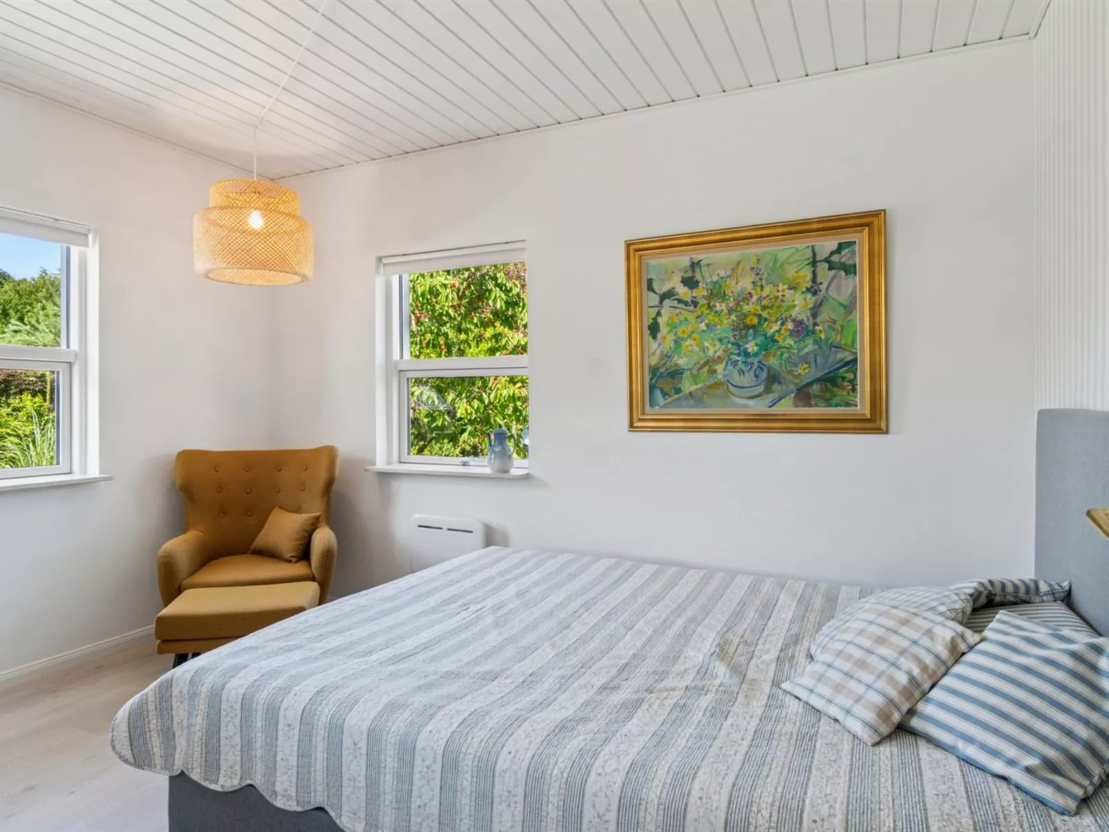 "Botwith" - 125m from the sea-Binnen