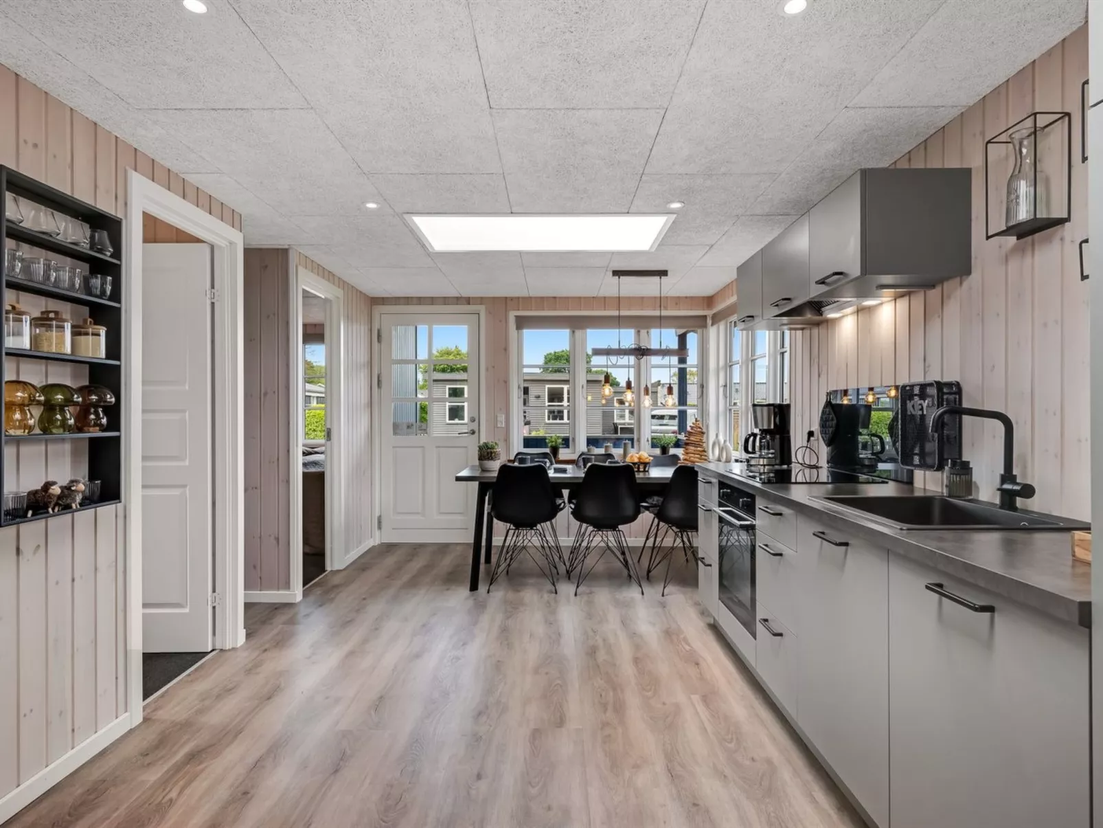 "Urda" - 50m from the sea-Binnen