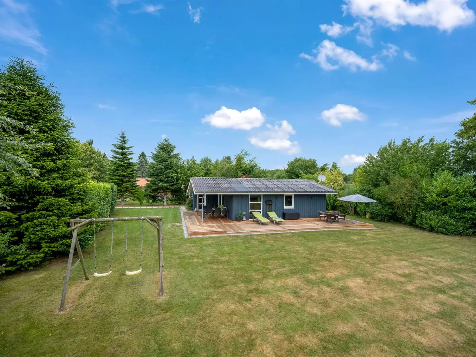 "Ellie" - 500m from the sea-Buiten