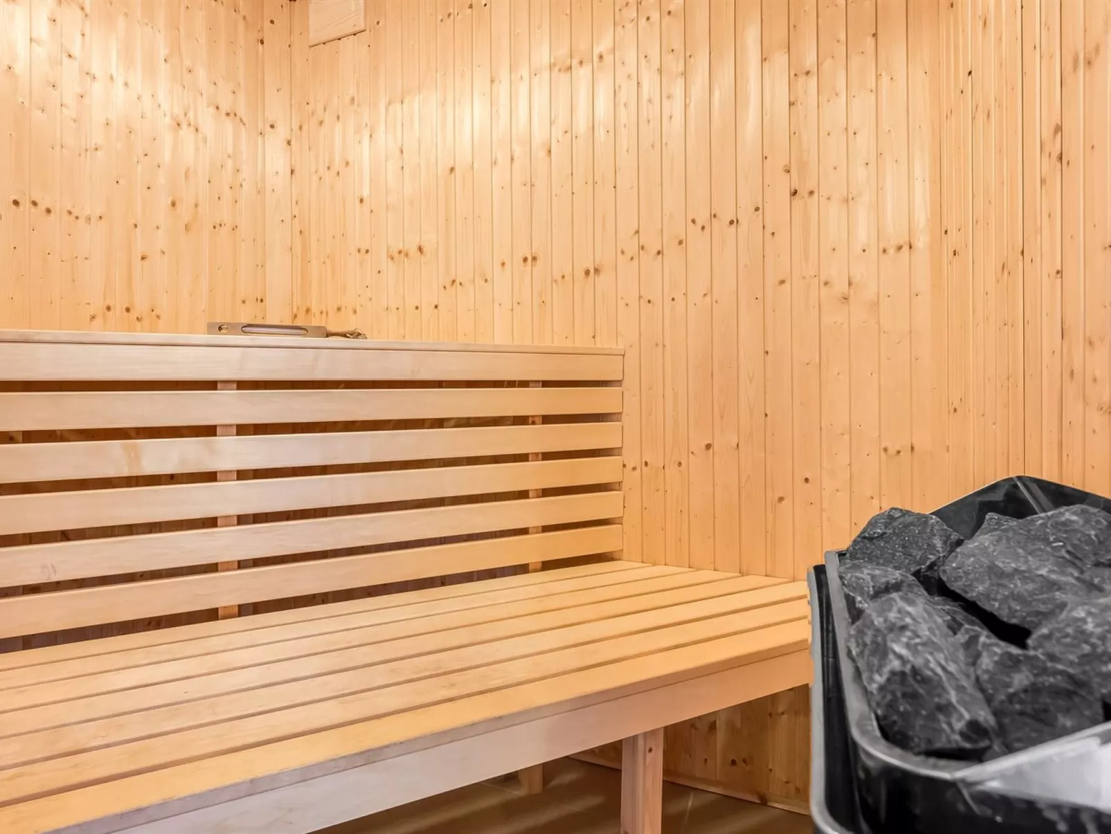 "Jonce" - 800m from the sea-Binnen