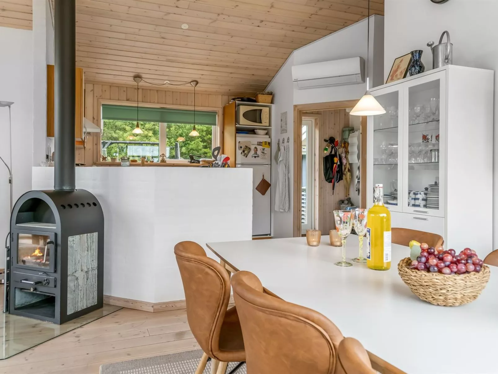 "Selvi" - 2.2km from the sea-Binnen