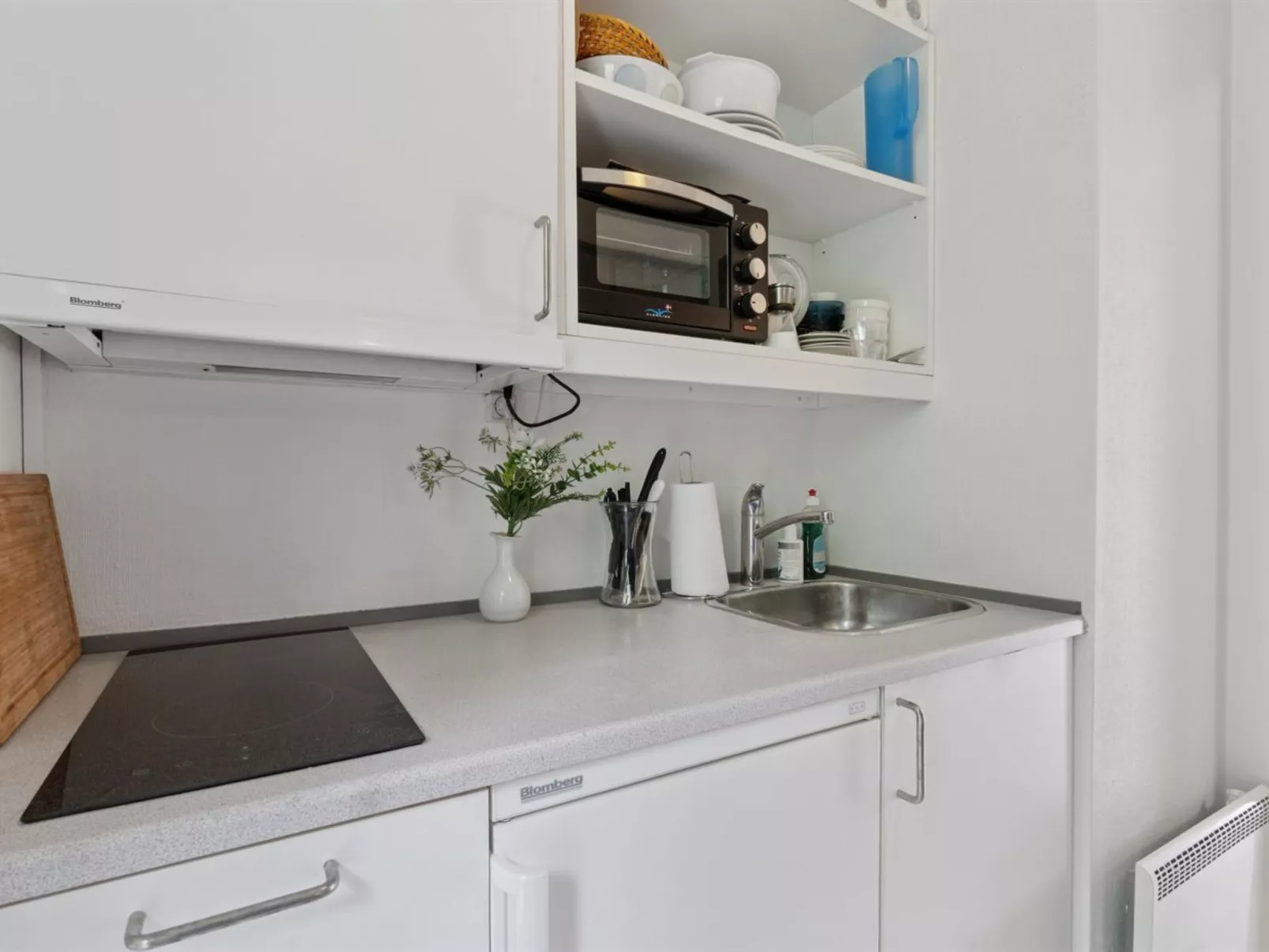 "Vili" - 300m from the sea-Binnen