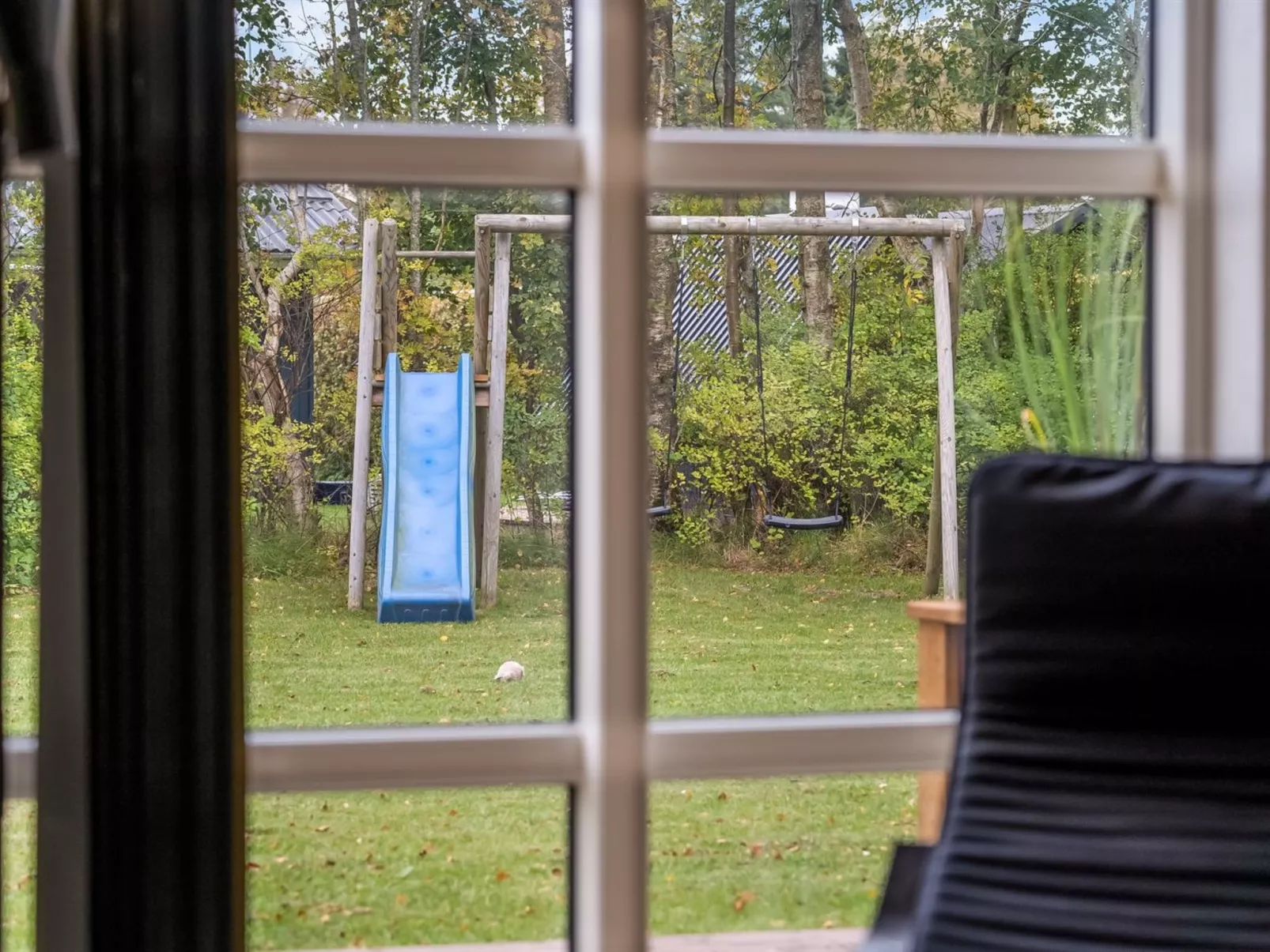 "Silvia" -  from the sea-Binnen