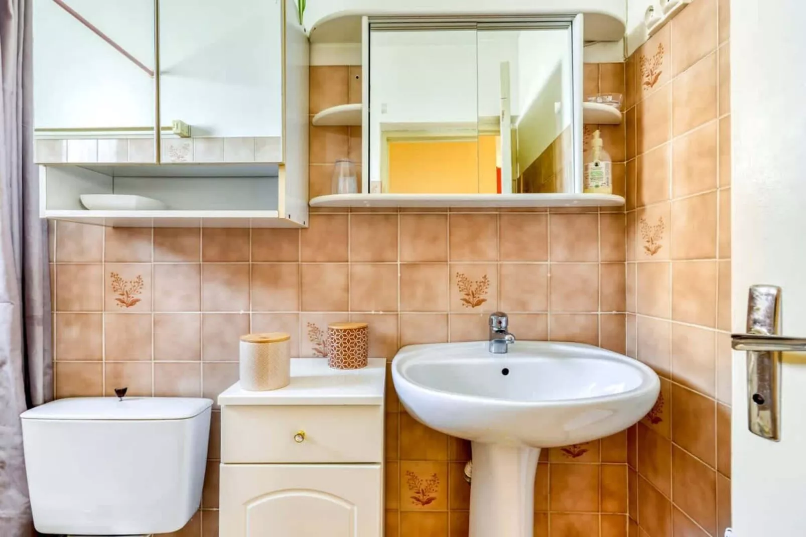 41 T2 spacieux et-Badkamer