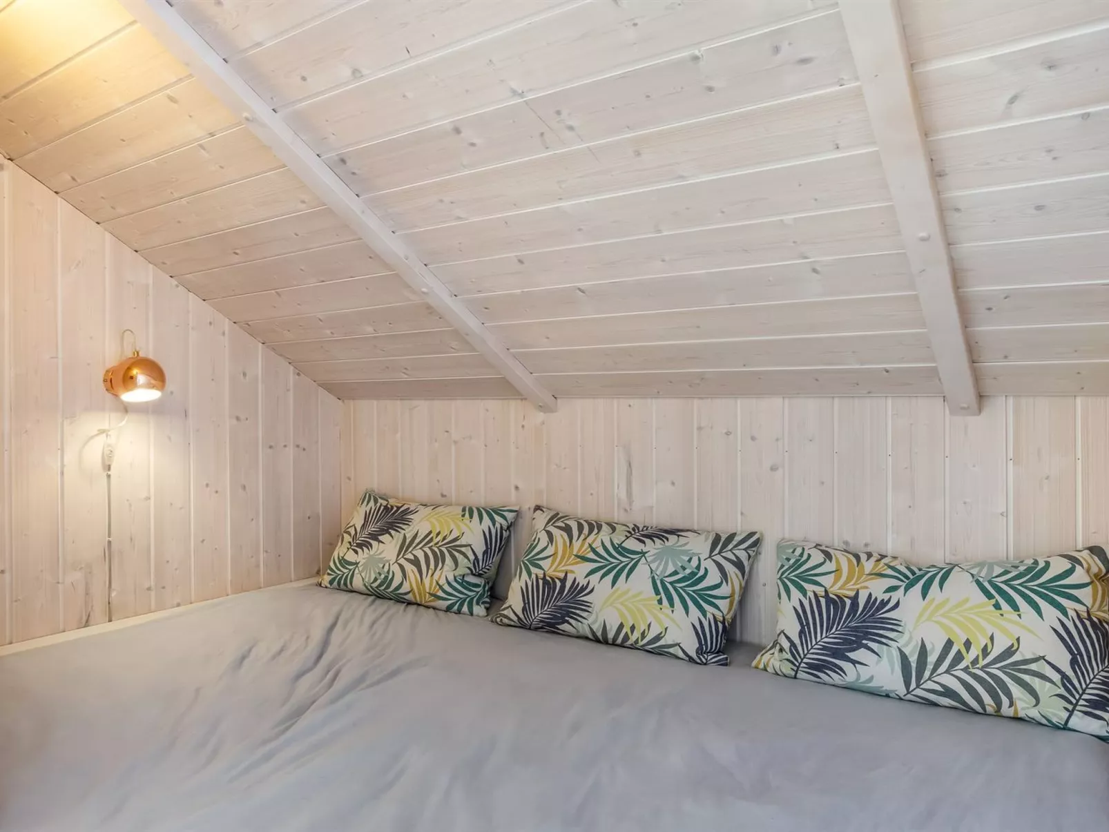 "Rosamunde" - 700m from the sea-Binnen