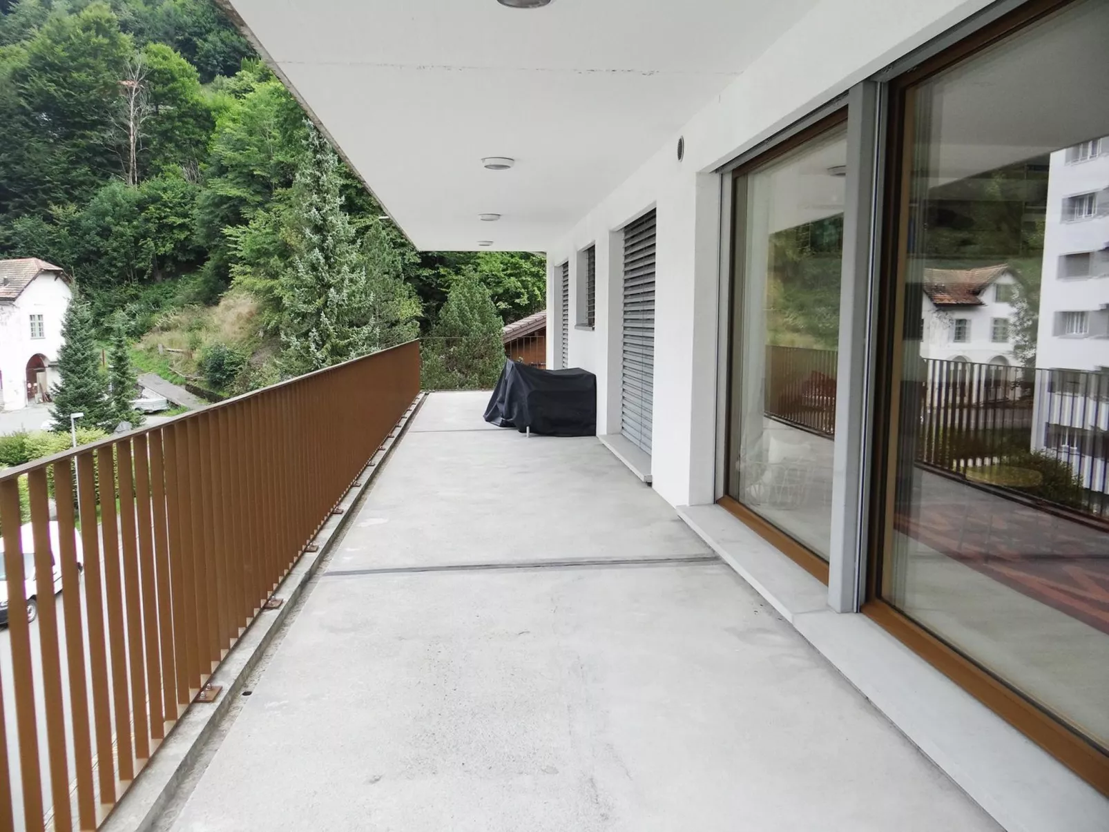 Dorfstrasse 62-Binnen