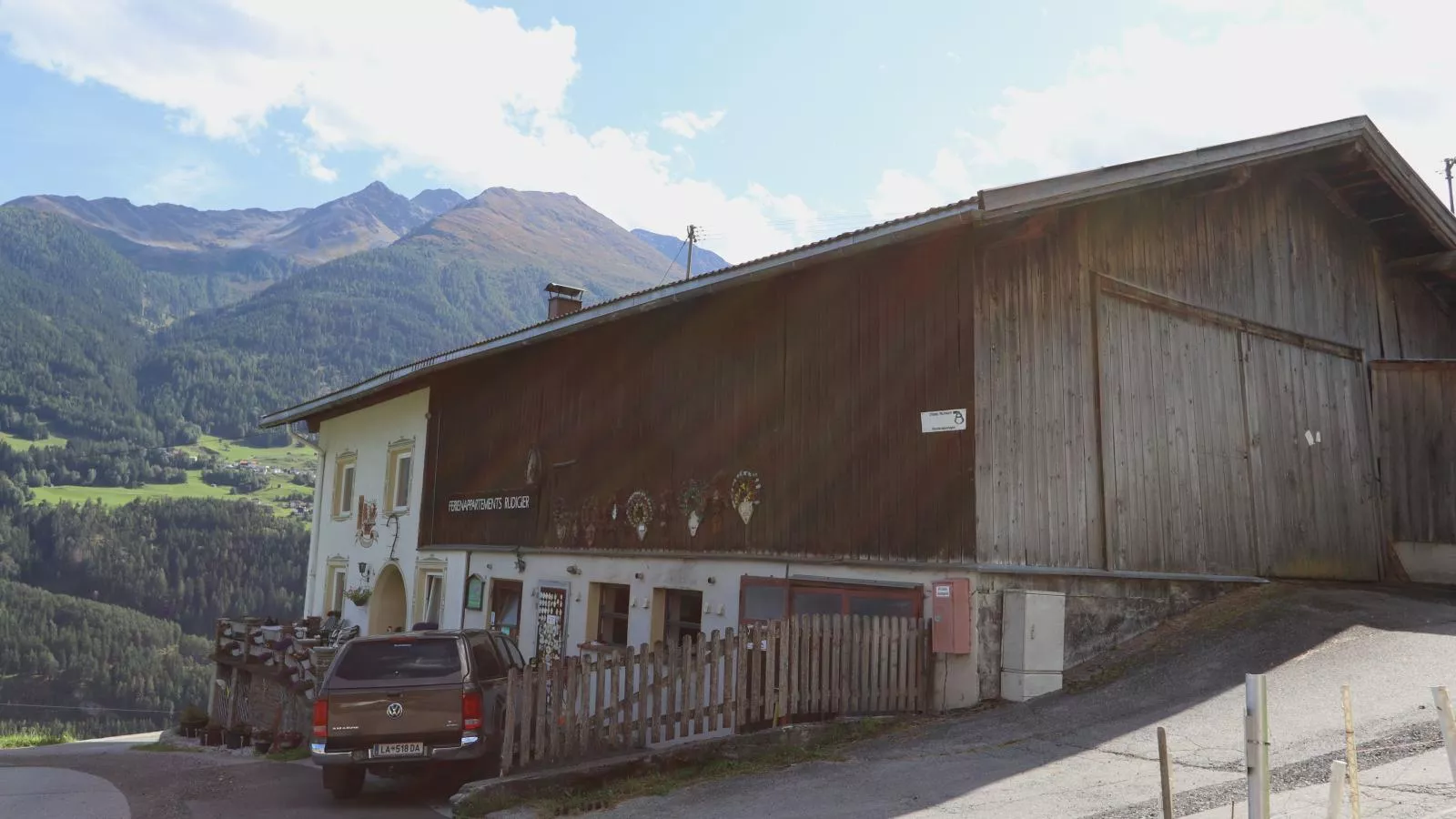 Gmarerhof-Buitenkant zomer