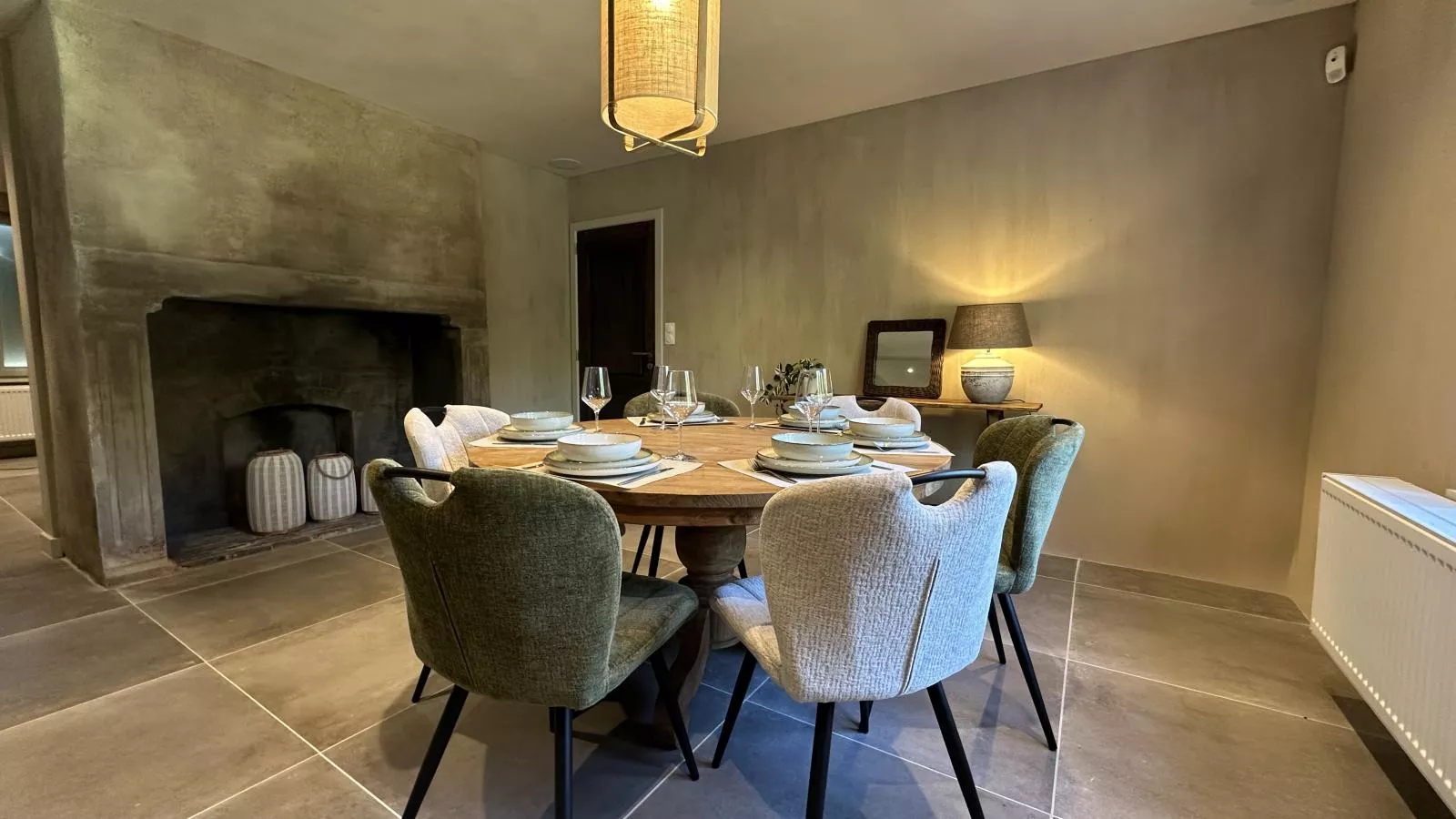 Le Moulin de Lachalade-Eetkamer