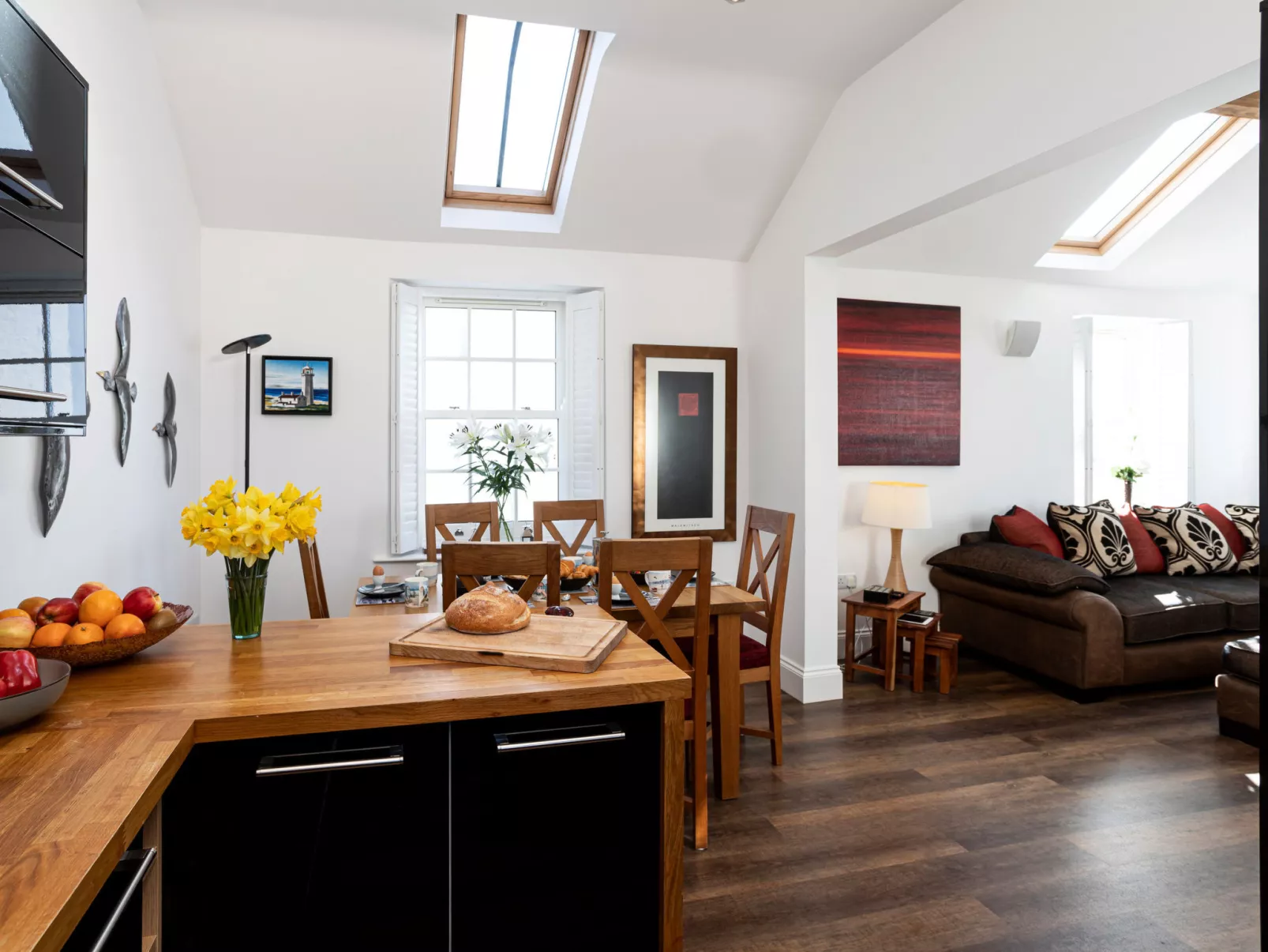 Lighthouse Cottage-Binnen