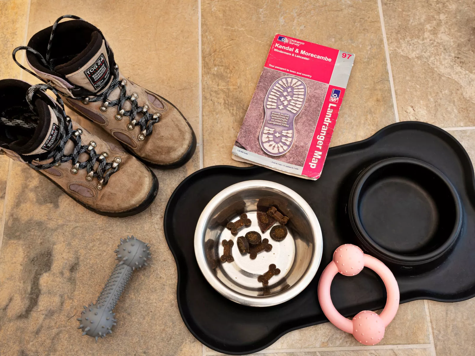 Courtyard Cottage-Binnen