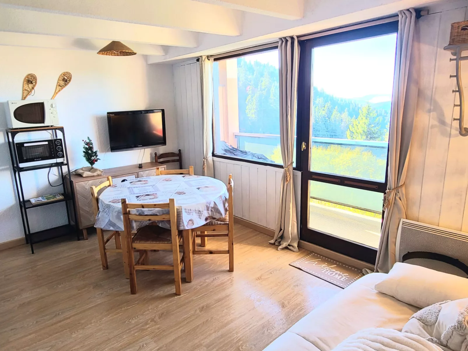 Le Vernon N 406 - ST5-Binnen