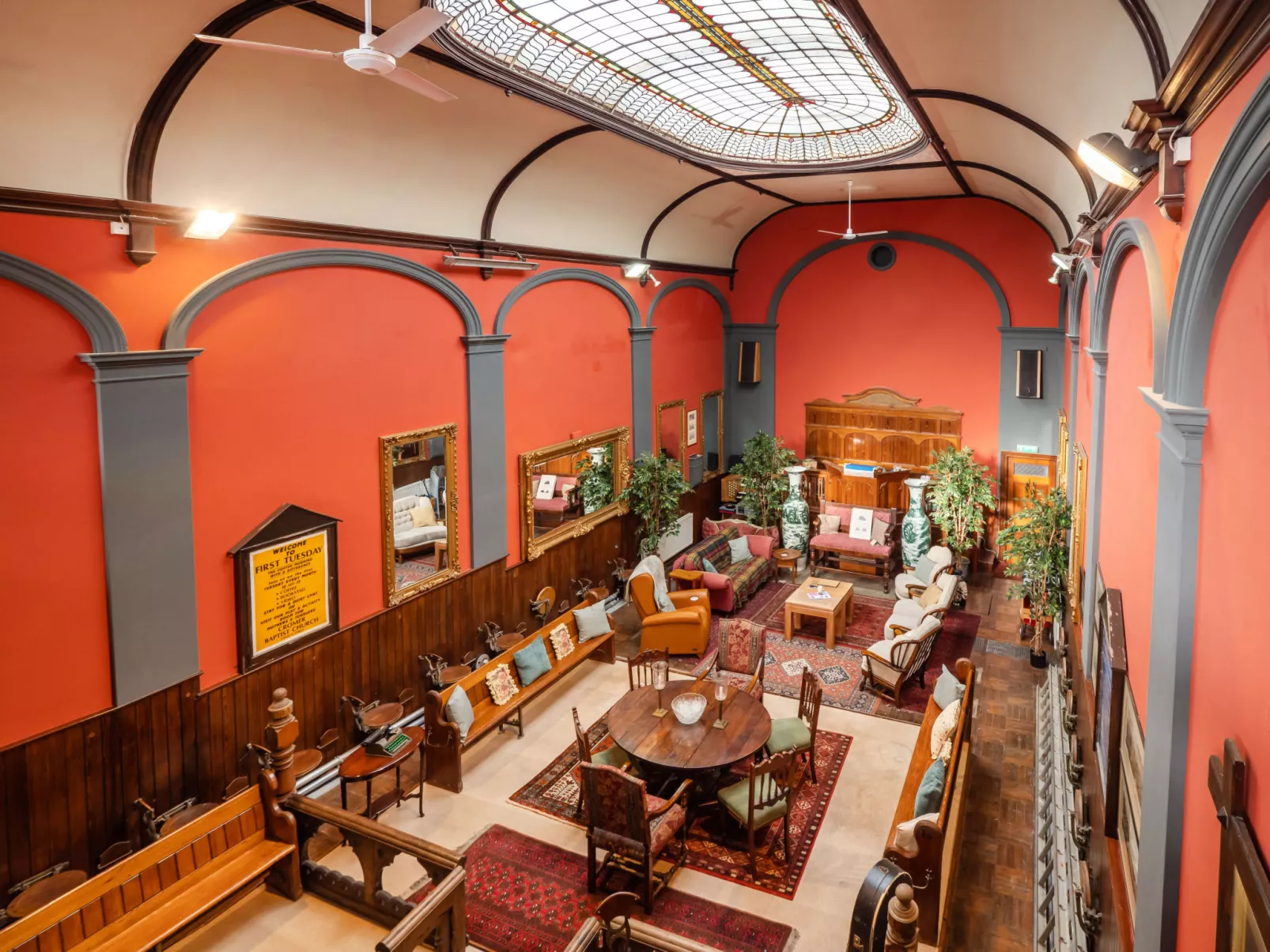 The Old Sunday School & Vestry-Binnen