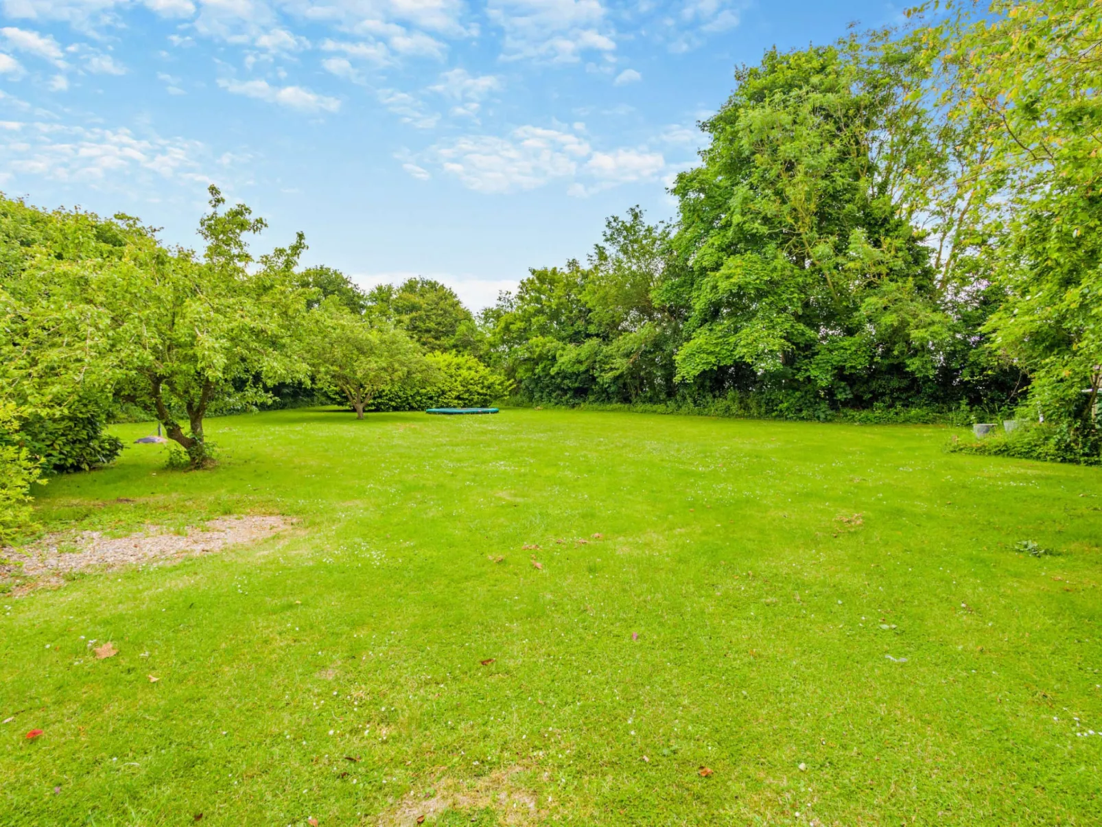 The House at No. 47-Buiten