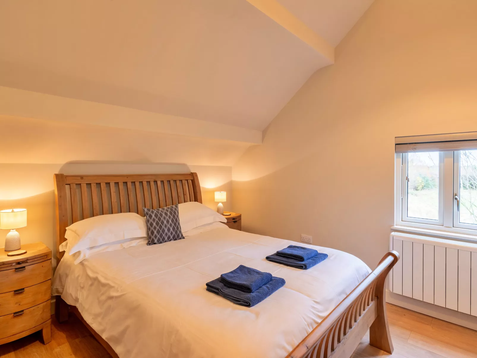 Acorn Cottage-Binnen