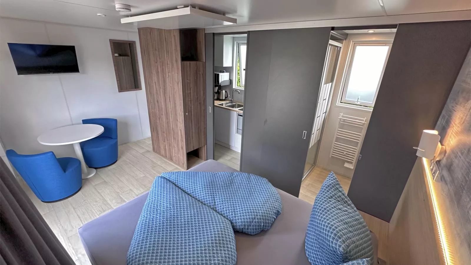 Feriendorf Seeblick - Tiny Chalet Nr 10-Woonkamer