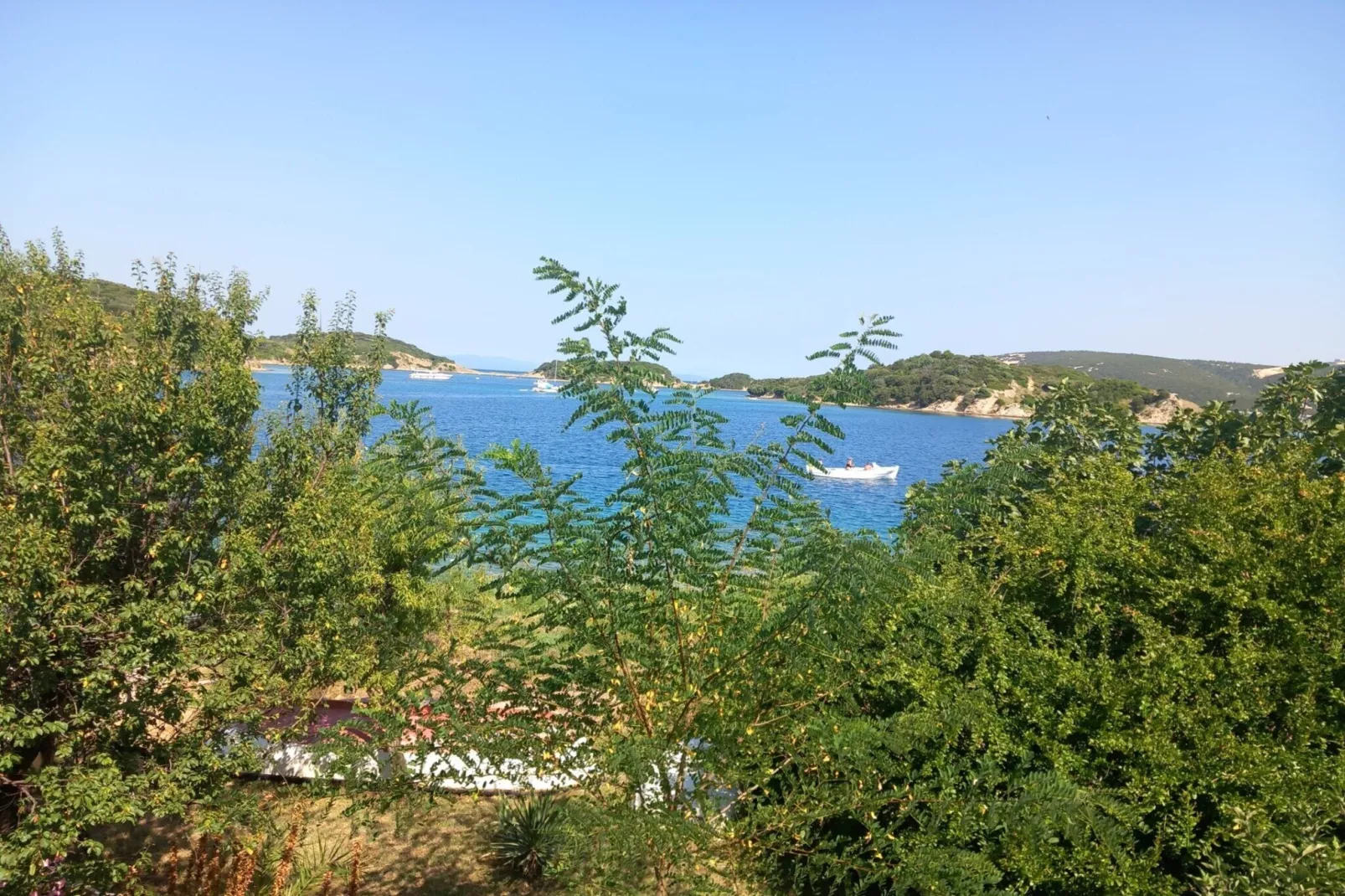 Guest House Green Corner Supetarska Draga - Triple Room with Terrace and Sea View-Sfeer