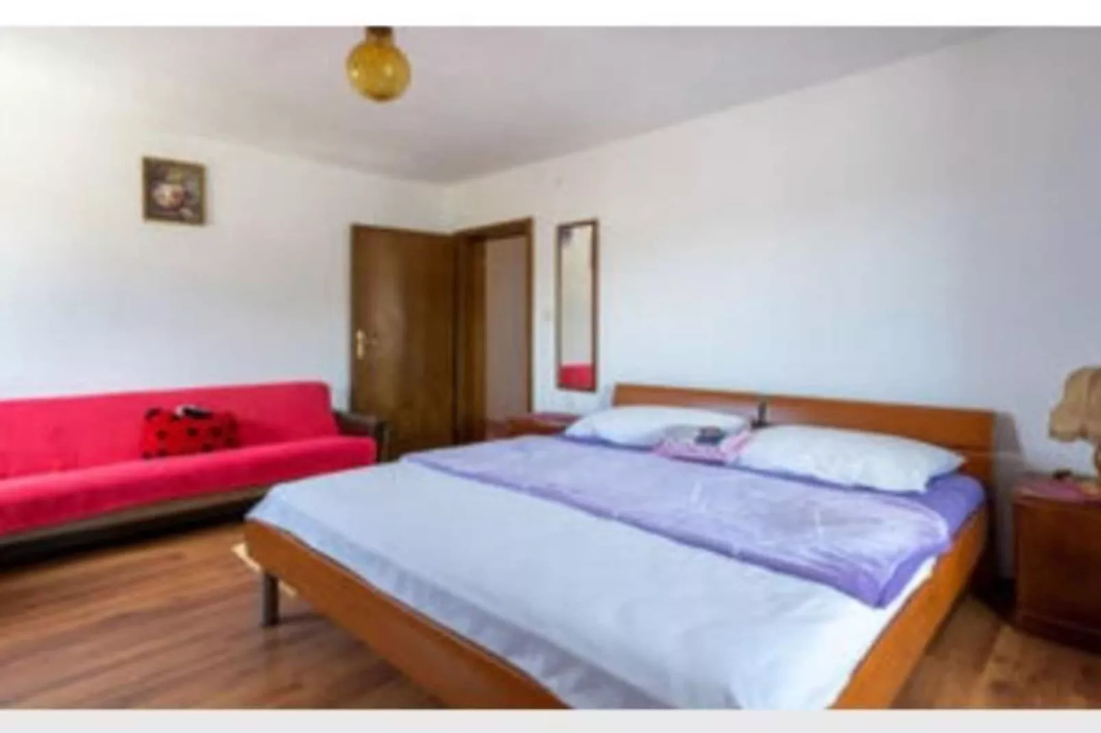 Three-Bedroom Apartment-Slaapkamer