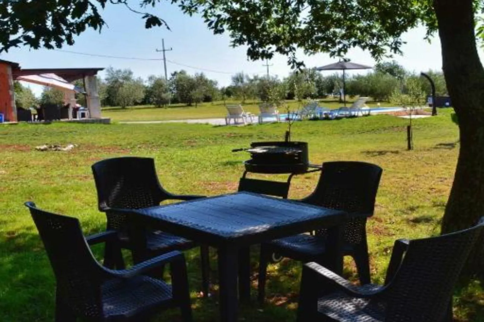 House in Nature-Buitenlucht