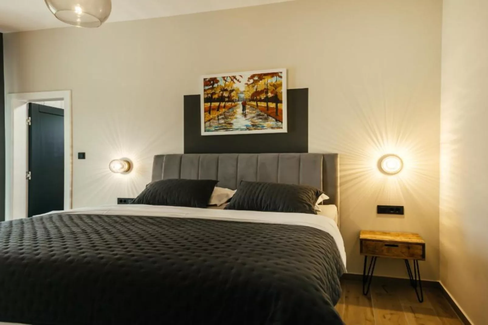 Luxury Villa Lara with Heated Pool, Hot-Tub and Sauna - Six Bedroom Villa with Pool-Slaapkamer