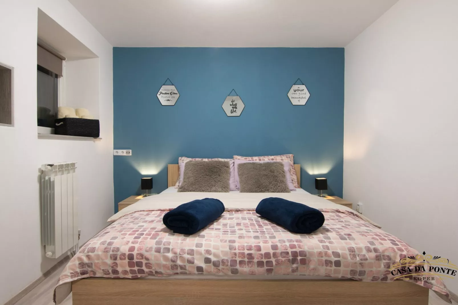 Downtown Koper Spacious Apartment with Balcony - Two Bedroom Apartment with Balcony-Slaapkamer