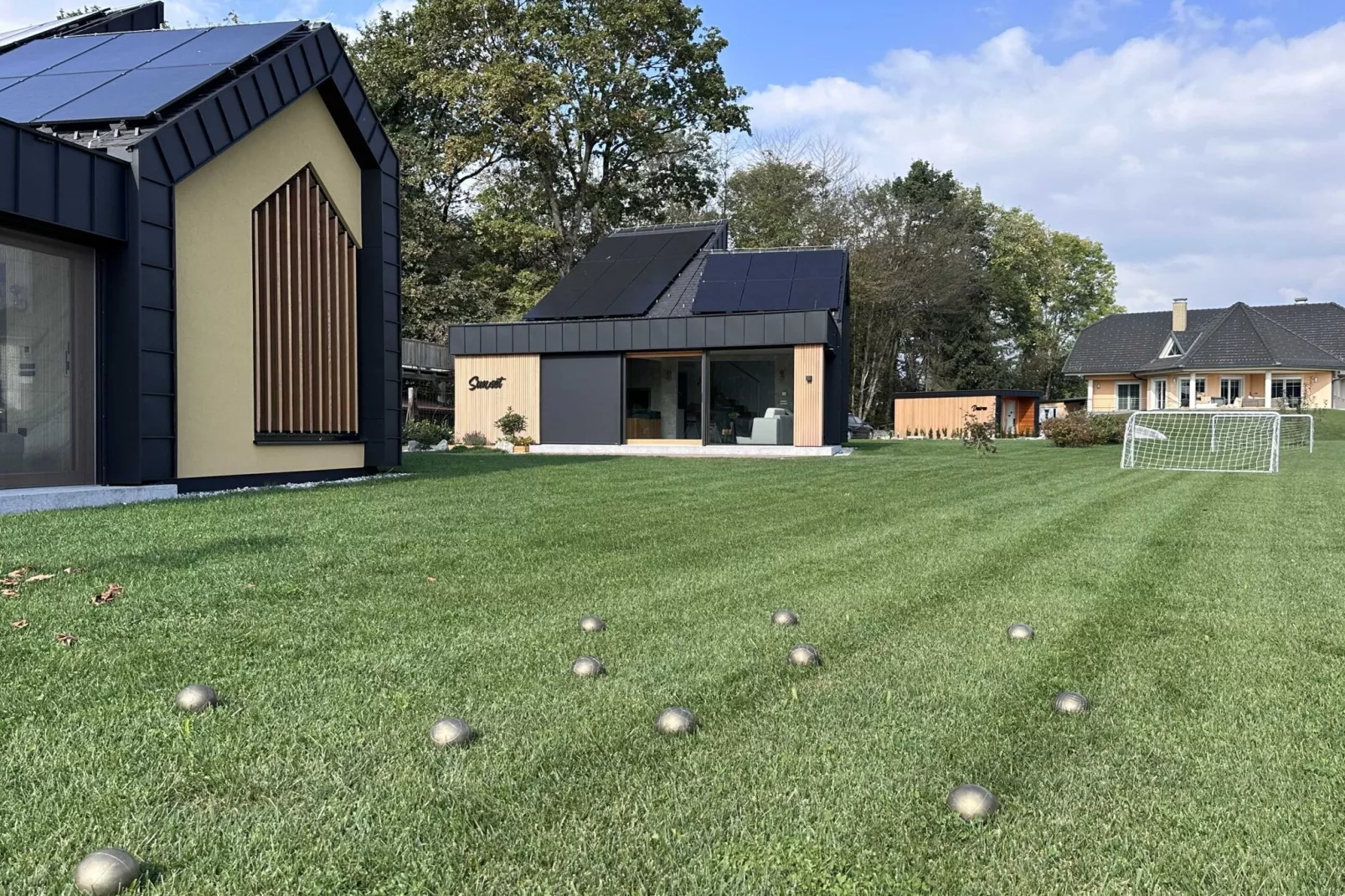 Elegant Warm Bliss Hideaway Escape Lodge - Holiday Home with Hot-Tub and Sauna (owner Excellency)-Buitenlucht