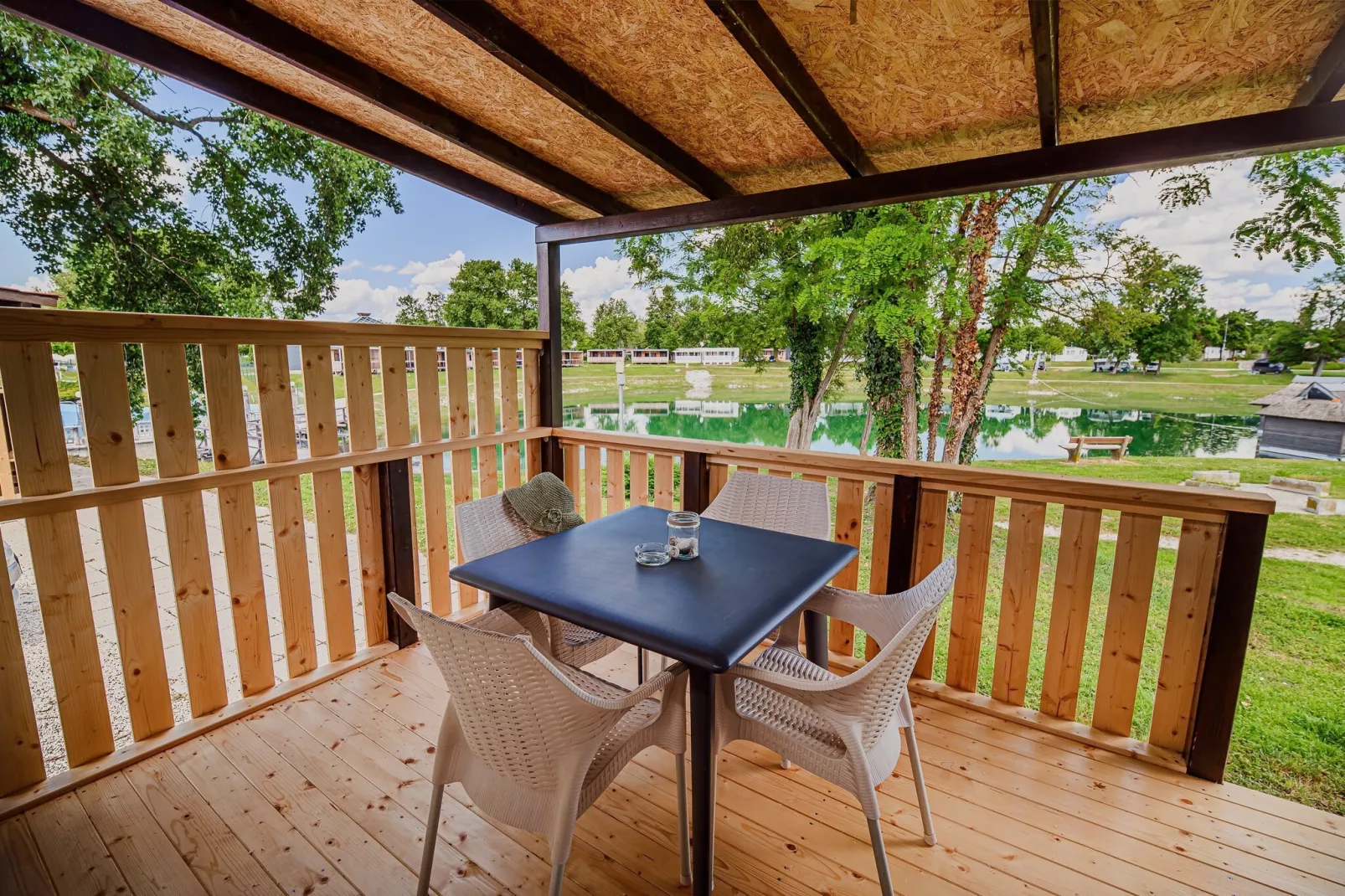 Waterside Retreat Mobile Homes with Thermal Riviera Tickets - One Bedroom Mobile Home with Lake View  (owner 5)-Terras