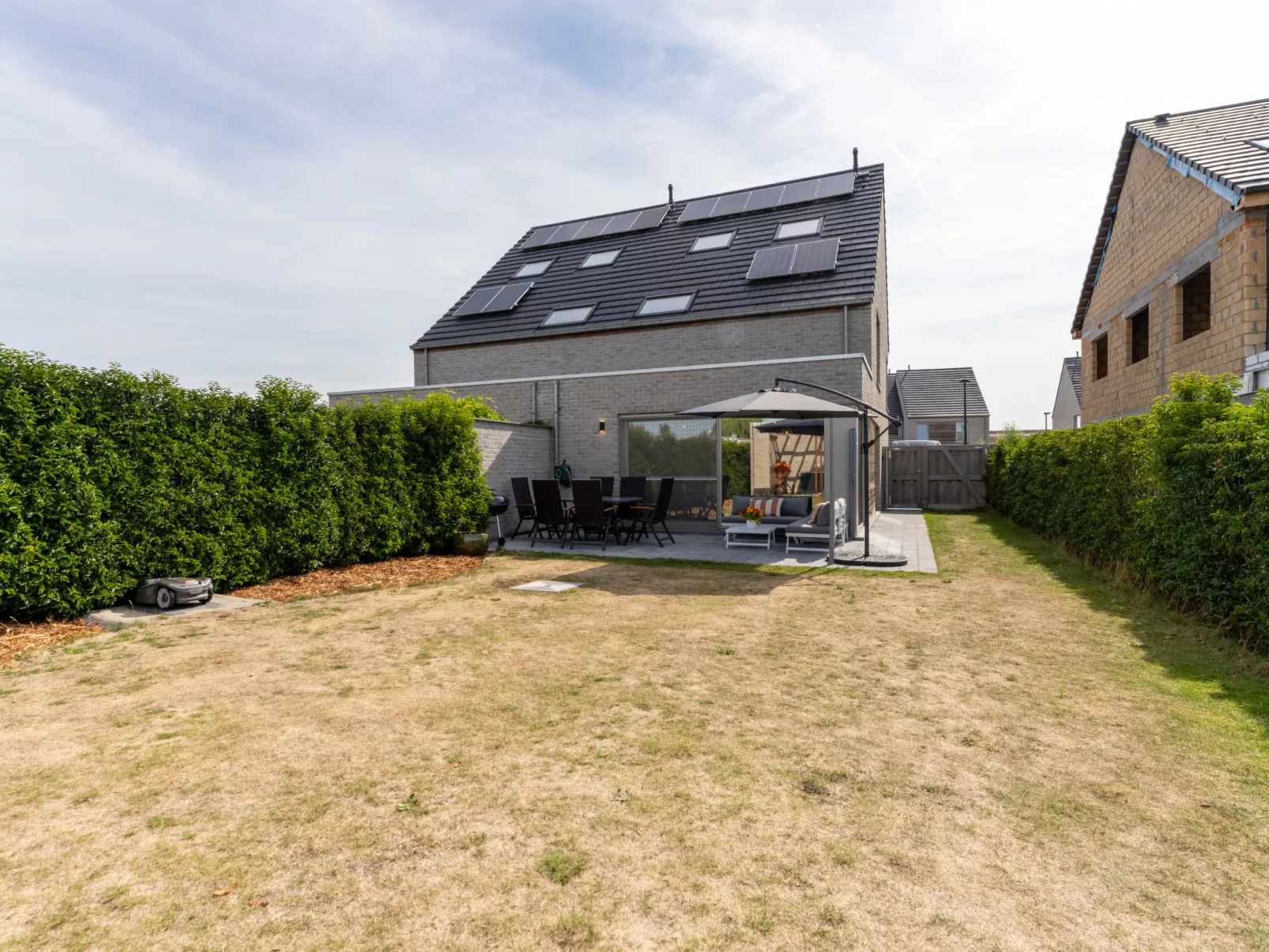 Casa Pepino in quiet cul de sac-Buiten