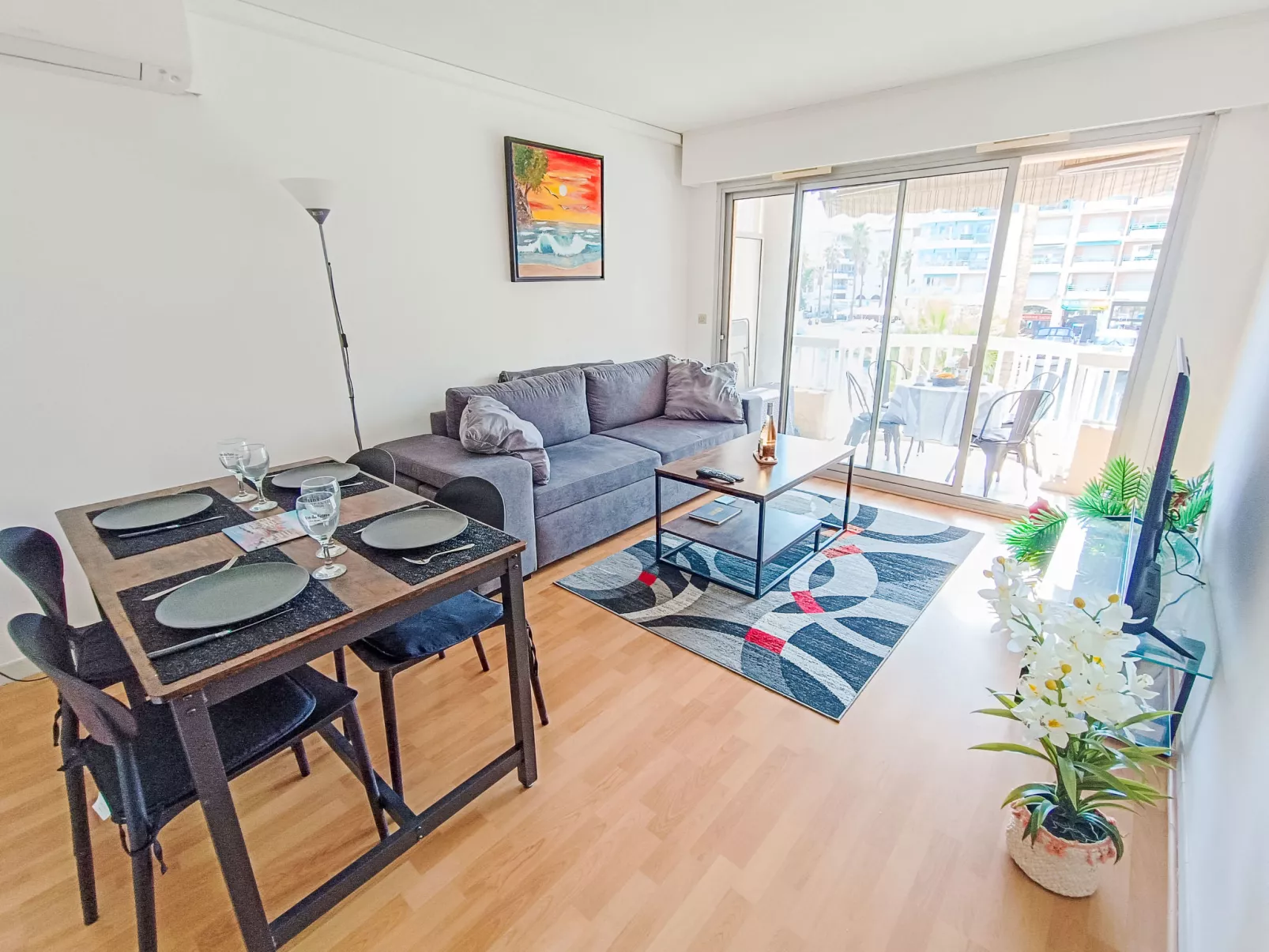 Port d'Attache-Binnen