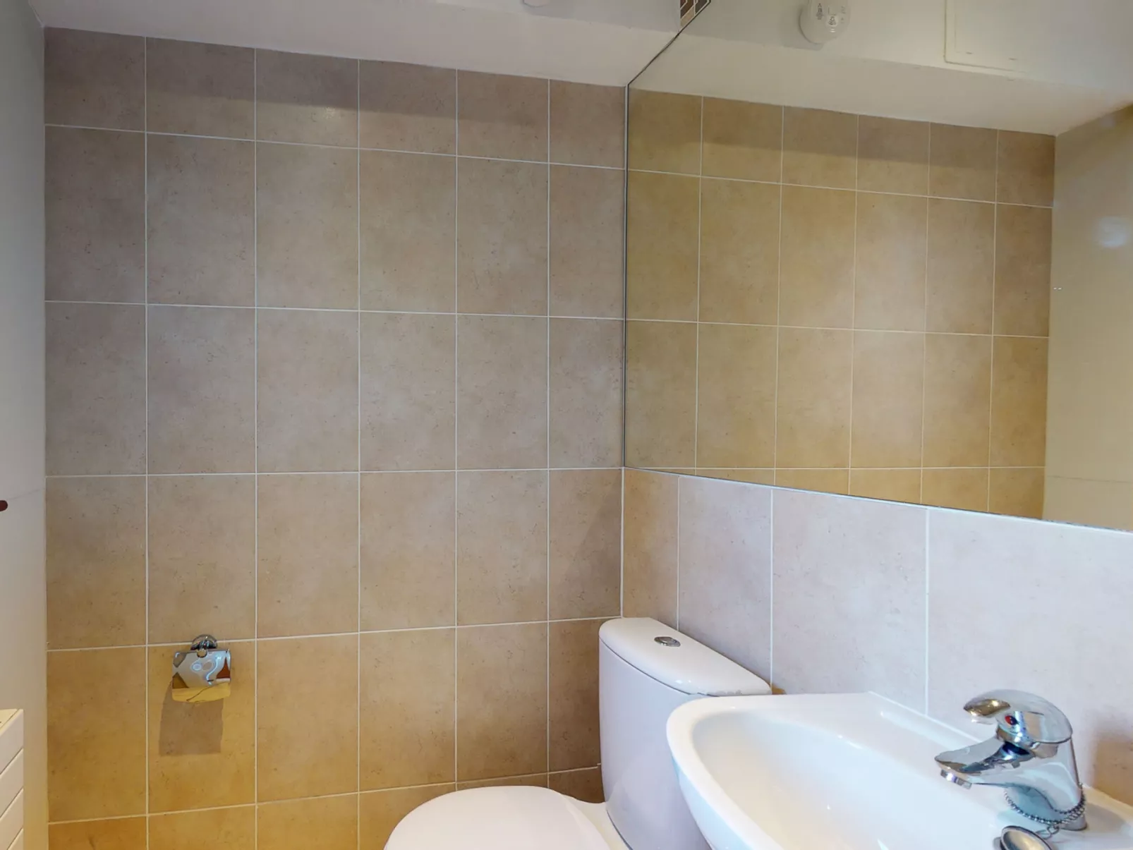 Castlemartyr Lodges (TR4) No 20 (2 Bed)-Binnen