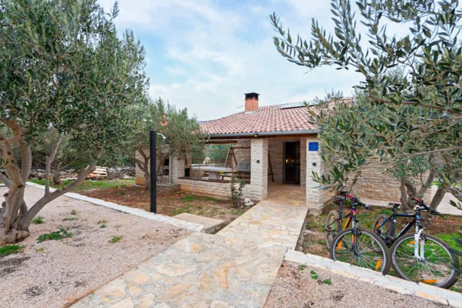 Holiday Home Pigmy Cormoran - One Bedroom House with Terrace  and Pool-Buitenlucht