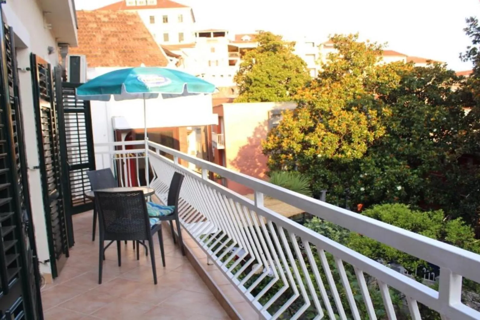 City & Sea Escape – A Perfect Stay in Herceg Novi - Two Bedroom Apartment with Seaview-Terrasbalkon