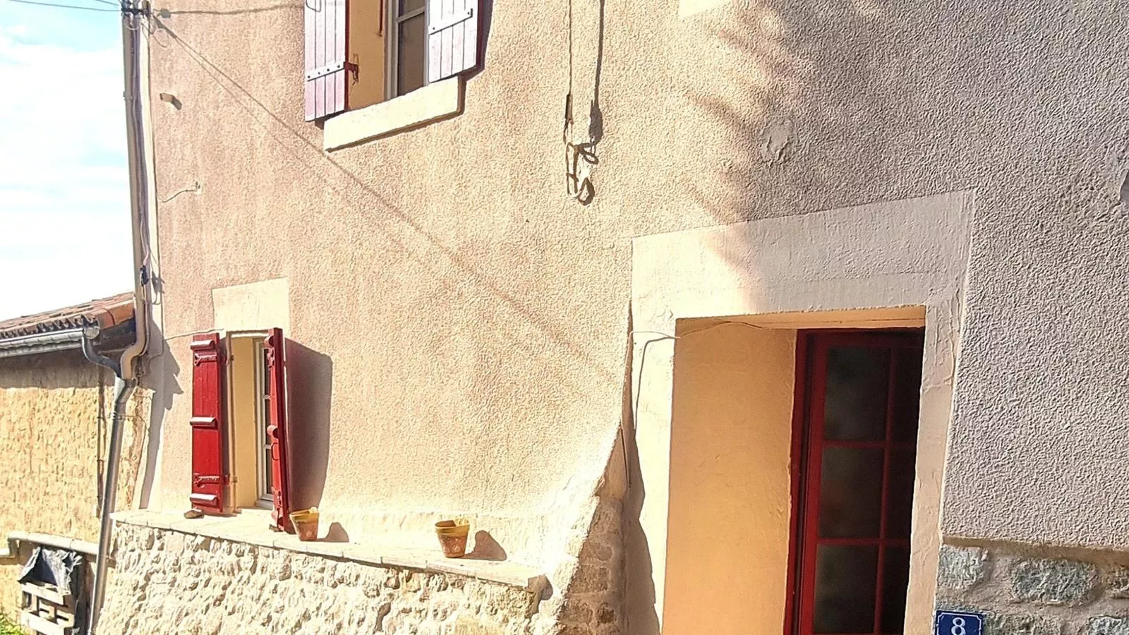 La Nit de la Fontaine-Buitenkant zomer