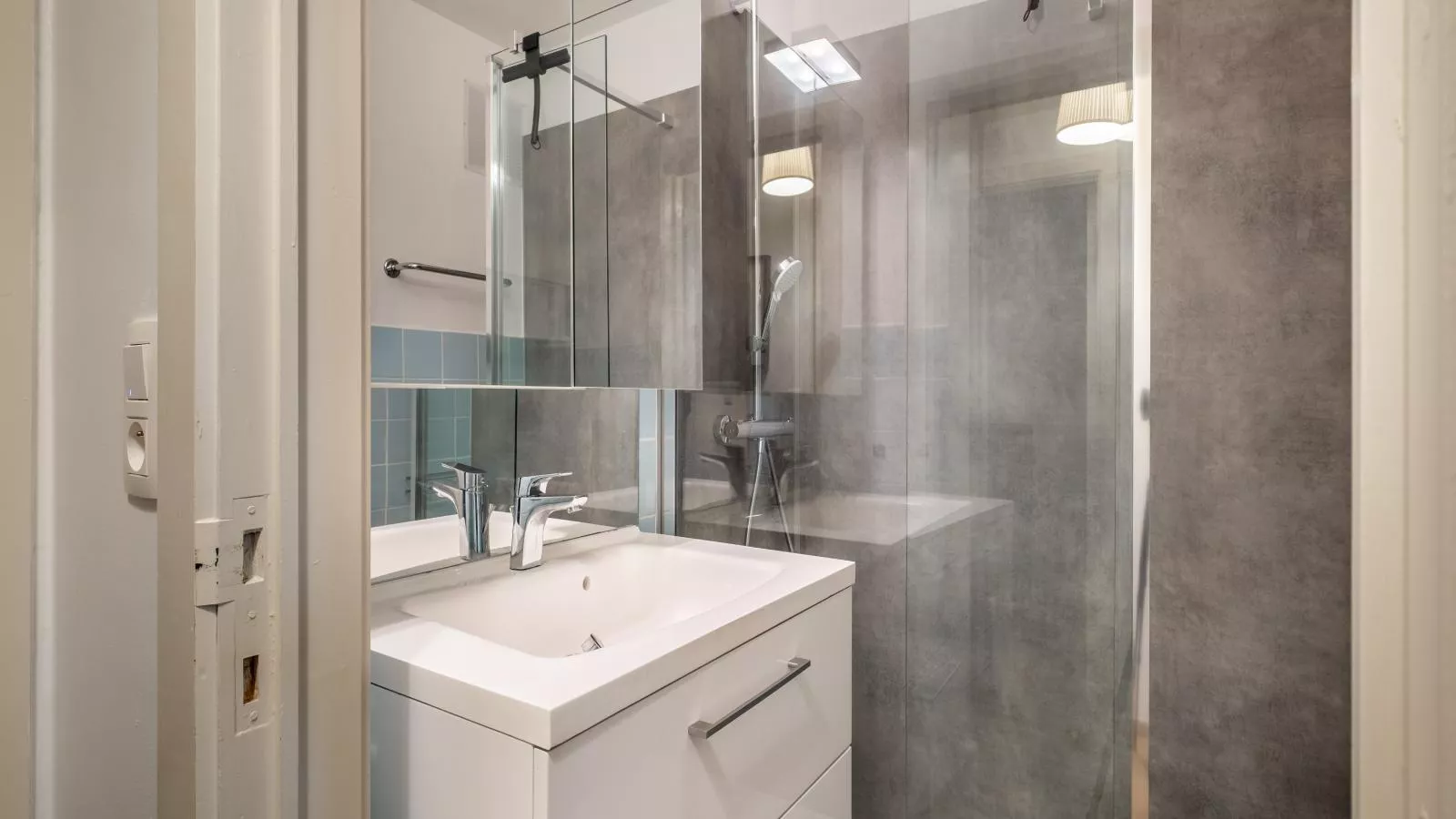 De Golven tweede-Badkamer