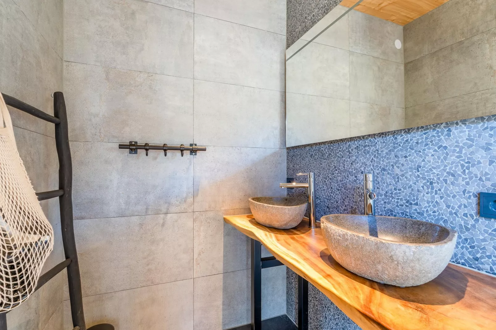 Villa Buytenplaats 181-Badkamer