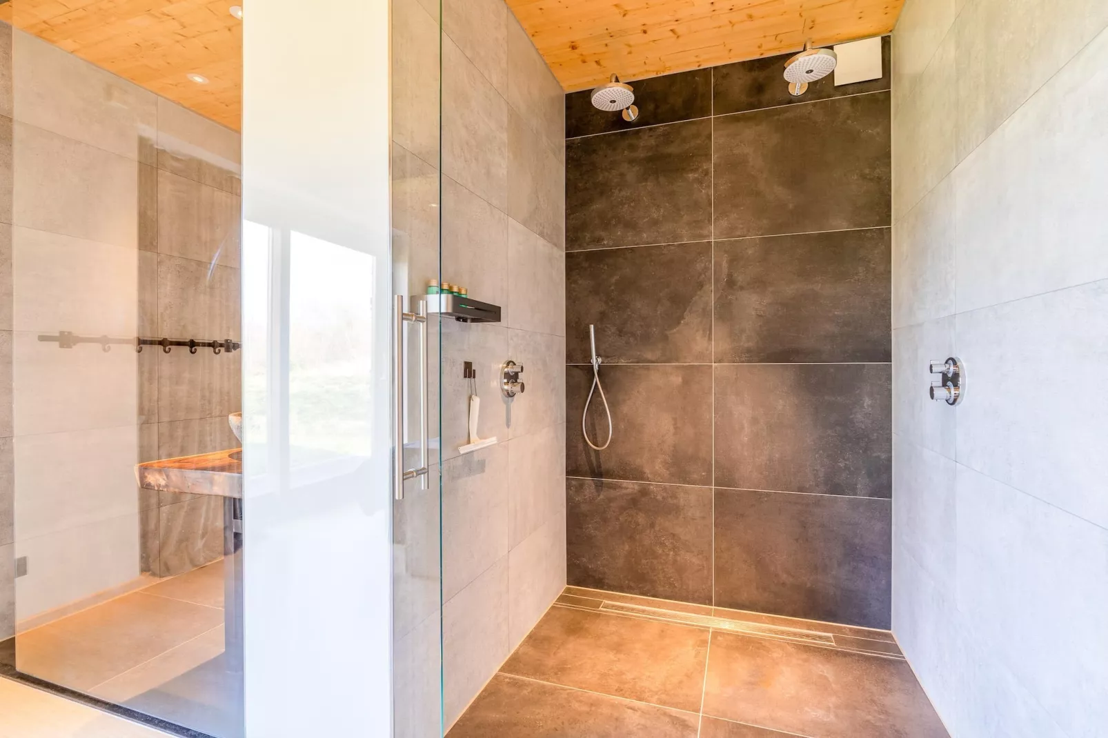 Villa Buytenplaats 189-Badkamer